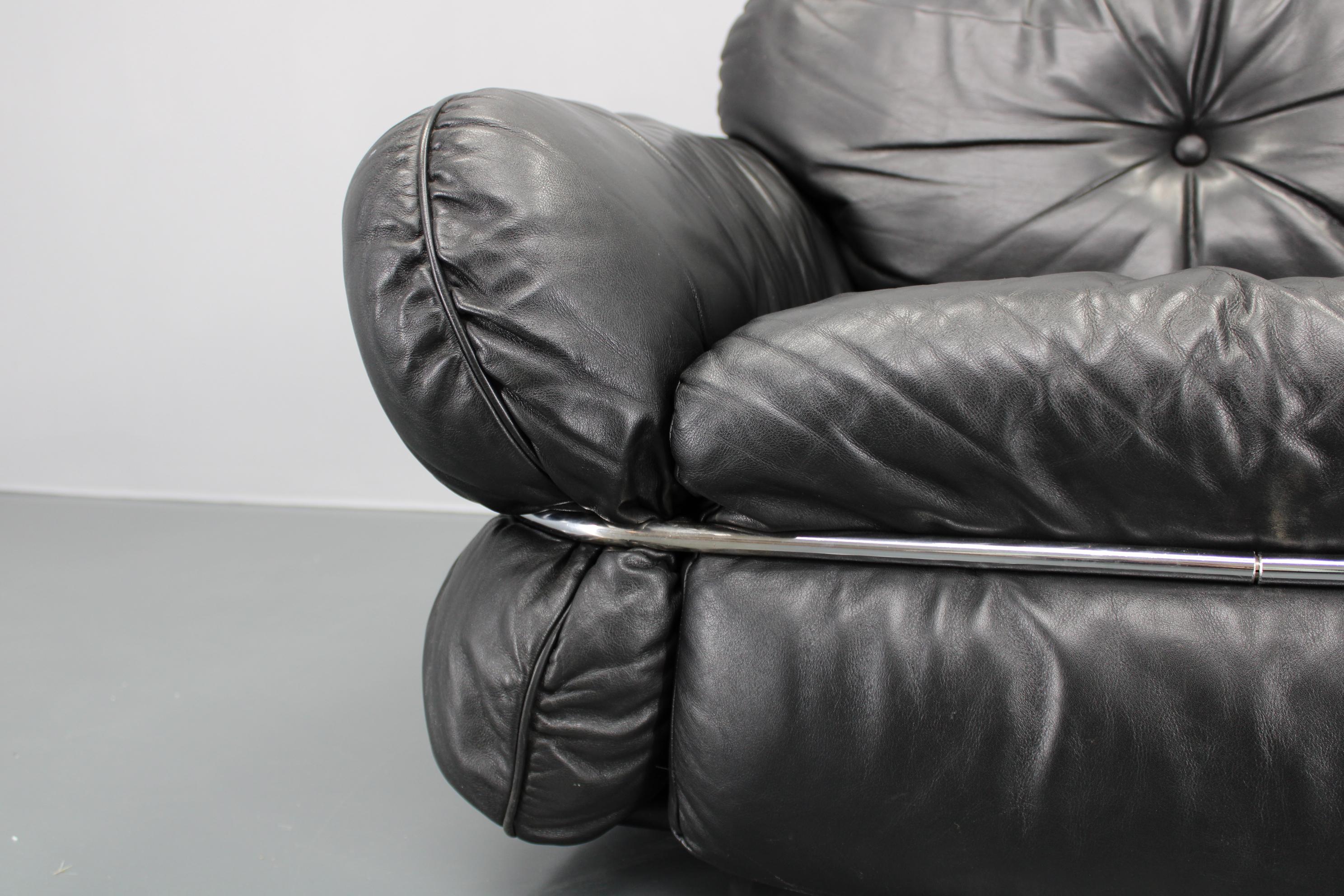 1970 Kurt Hvitsjö Rare “Hannibal” Black Leather Armchair For Isku, Finland For Sale 1