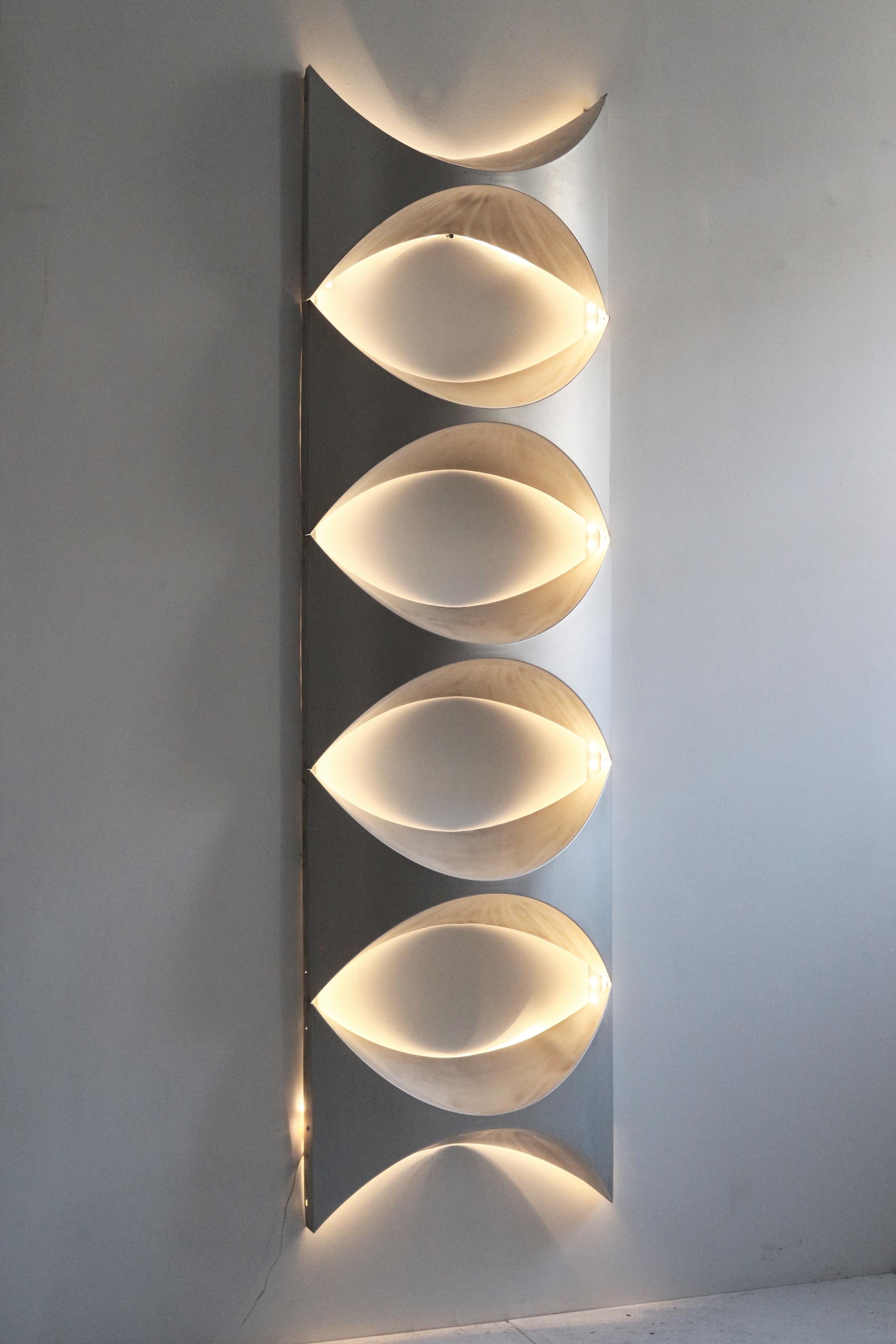 Lamp maded by 5 aluminium moduls made by Sculptura panels during the 70's. 
Very good conditions.
  