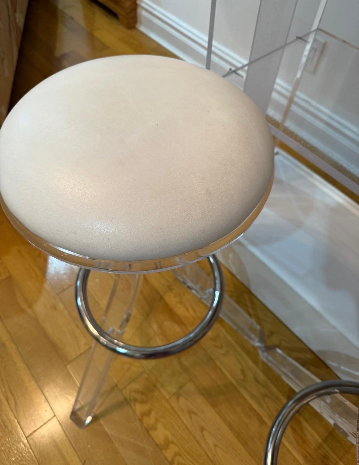 1970 Lucite White Bar With 2 Bar Stools by Hills Manufacturing Co. - Set of 3 For Sale 2