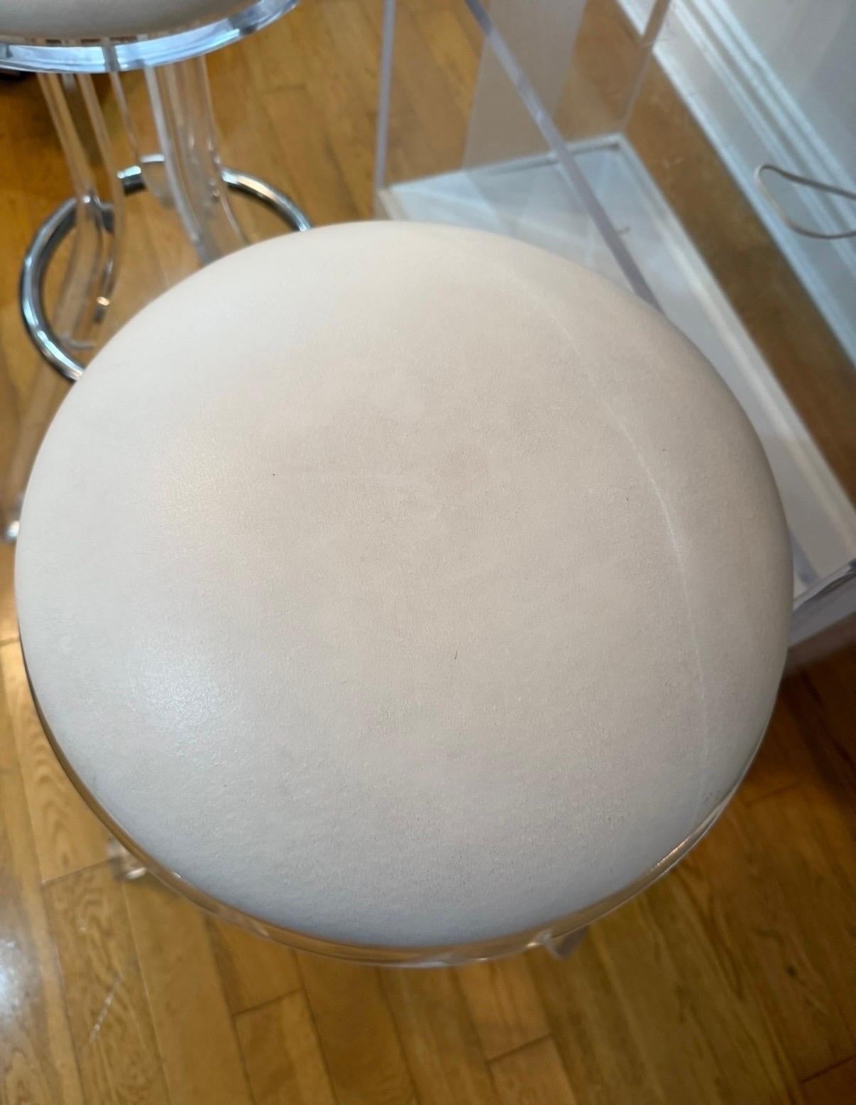 1970 Lucite White Bar With 2 Bar Stools by Hills Manufacturing Co. - Set of 3 For Sale 3