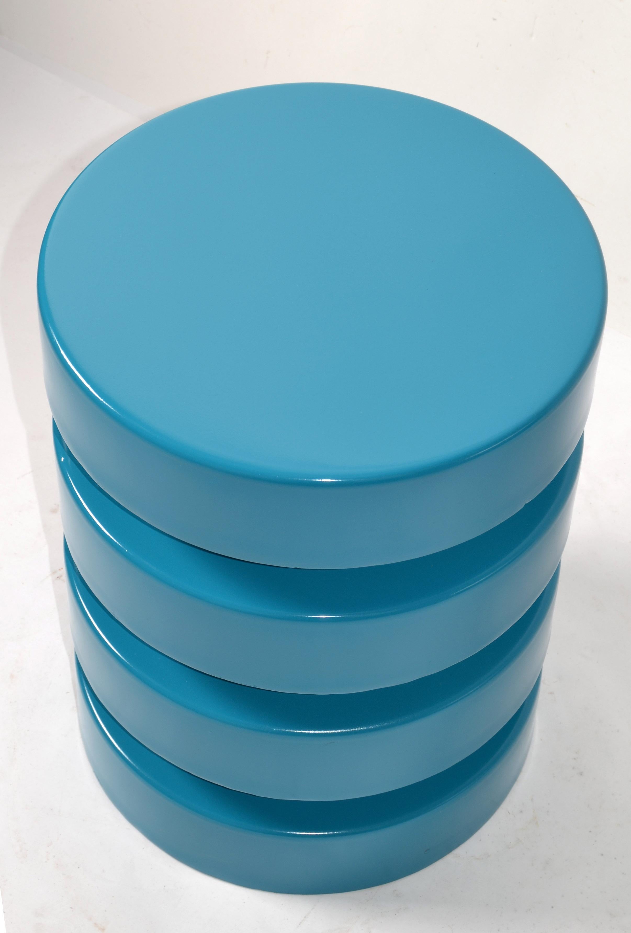 20th Century 1970 Machine Age Heavy Turquoise Finished Coil Shape Column Side End Drink Table For Sale