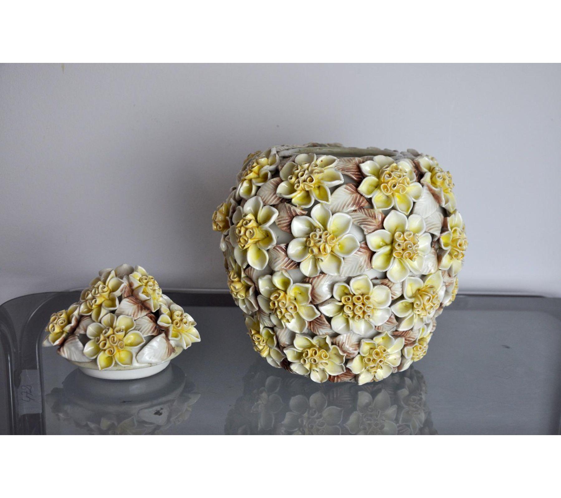 1970 Manises Flower Ceramic Vase, Spain In Good Condition In BARCELONA, ES