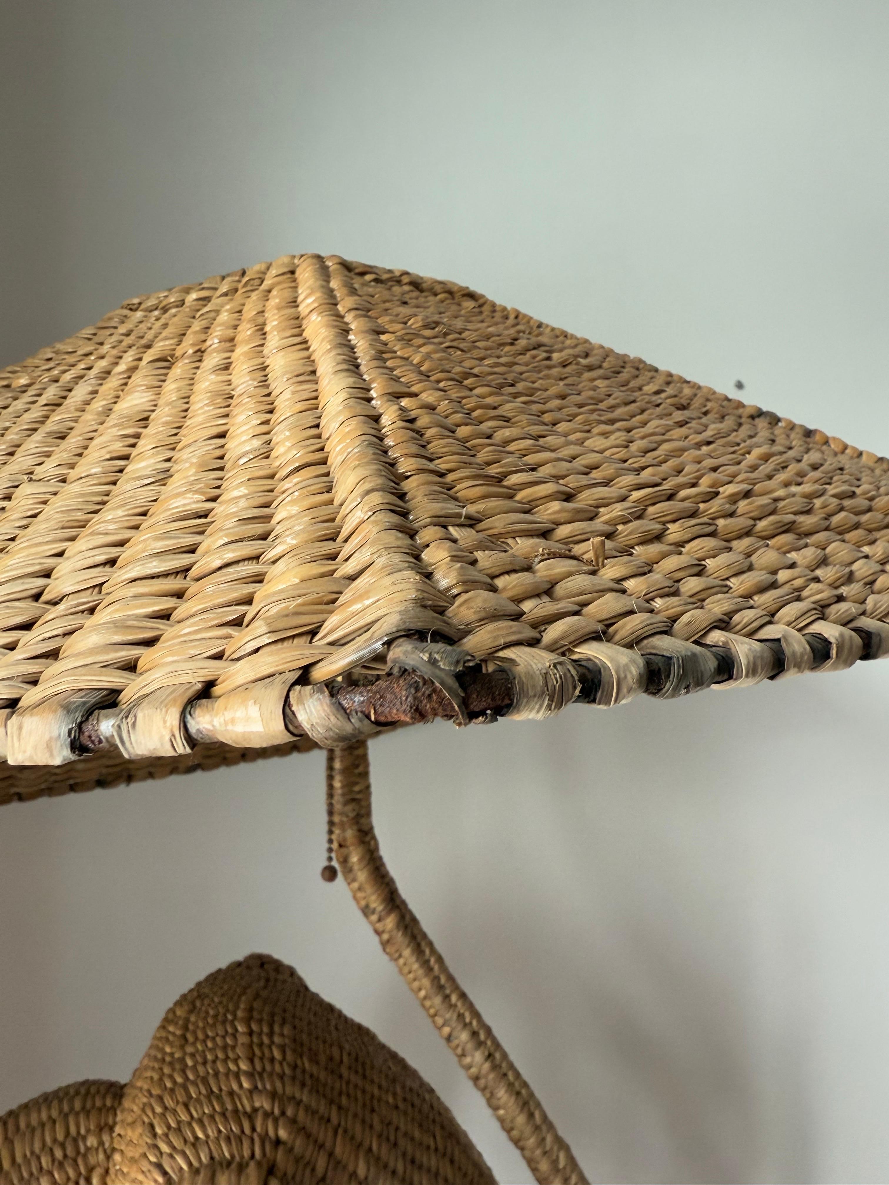 Rattan Lampada da terra con scimmia di Mario Lopez Torres del 1970 in vendita