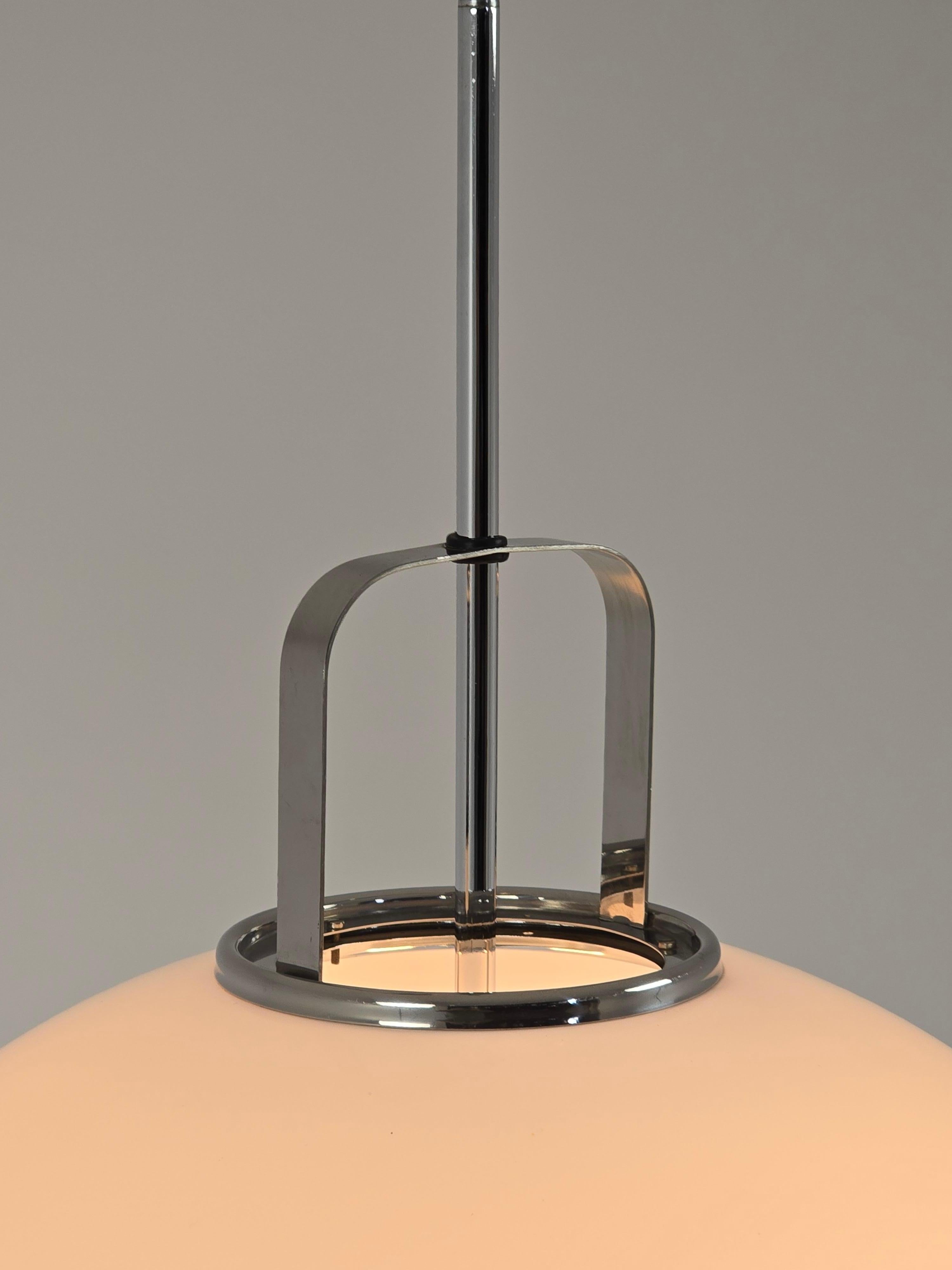1970 Massive  Guzzini  ' Lucerna '  Floor Lamp , Italy en vente 8