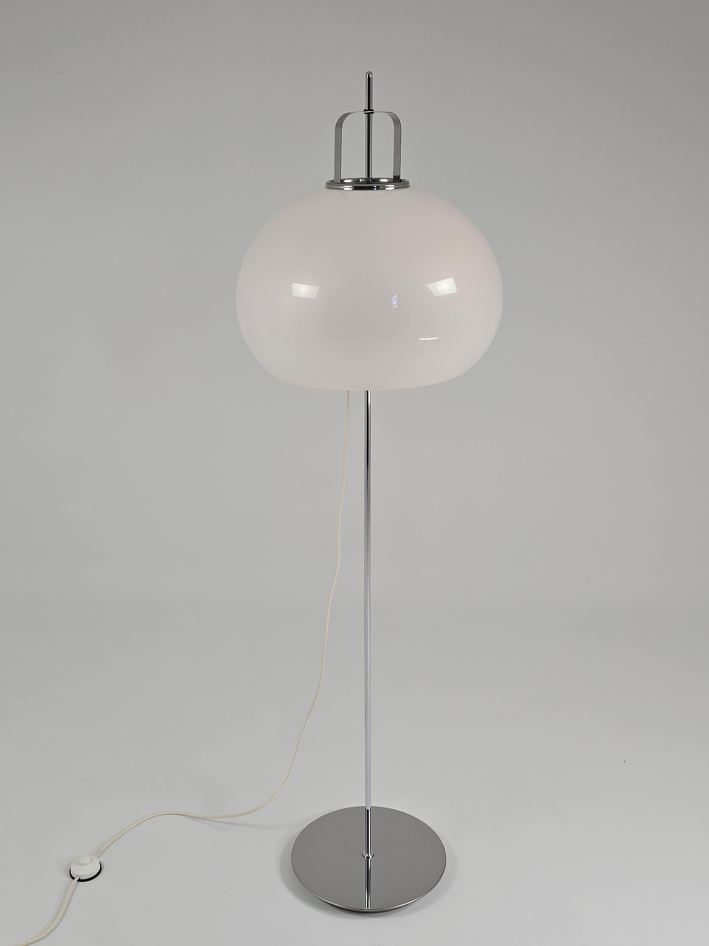 Mid-Century Modern 1970 Massive  Guzzini  ' Lucerna '  Floor Lamp , Italy en vente