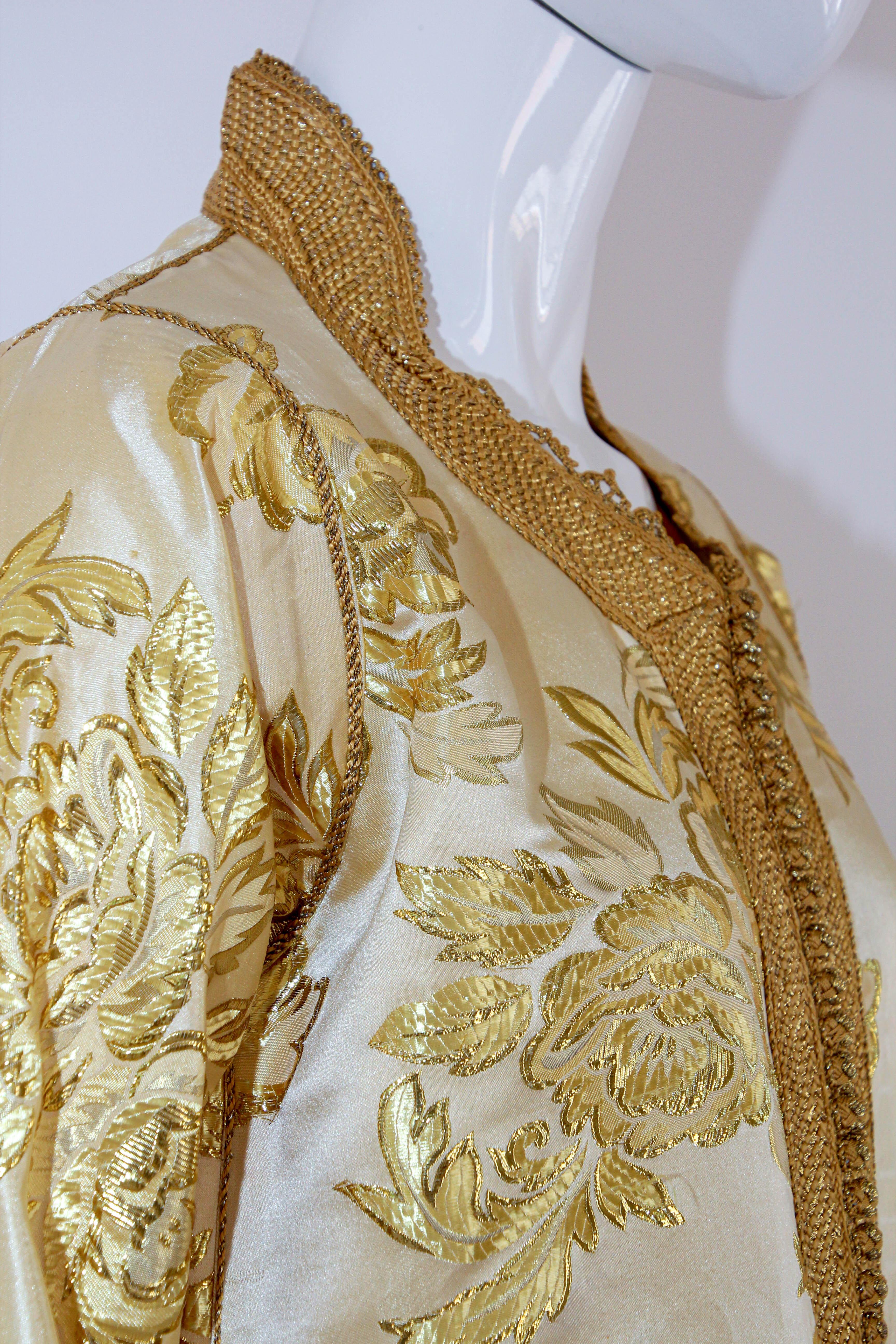 1970 Metallic Gold Brocade Maxi Dress Caftan Vintage Gown Kaftan en vente 6