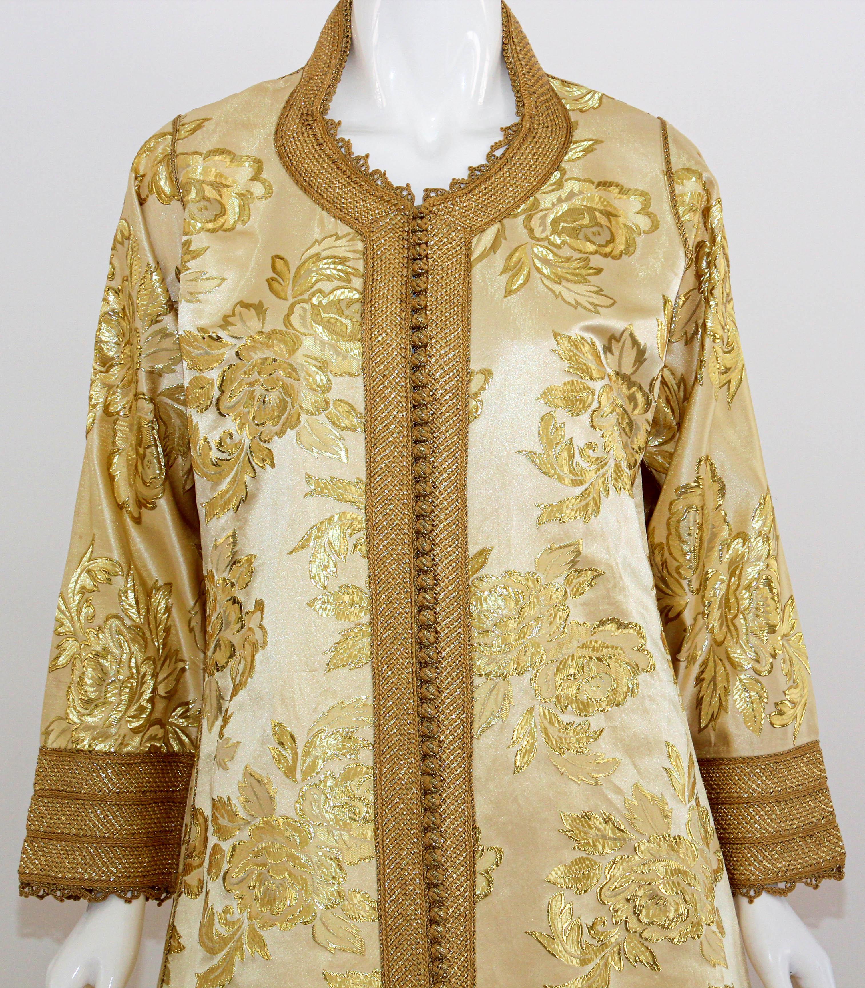 1970 Metallic Gold Brocade Maxi Dress Caftan Vintage Gown Kaftan en vente 10