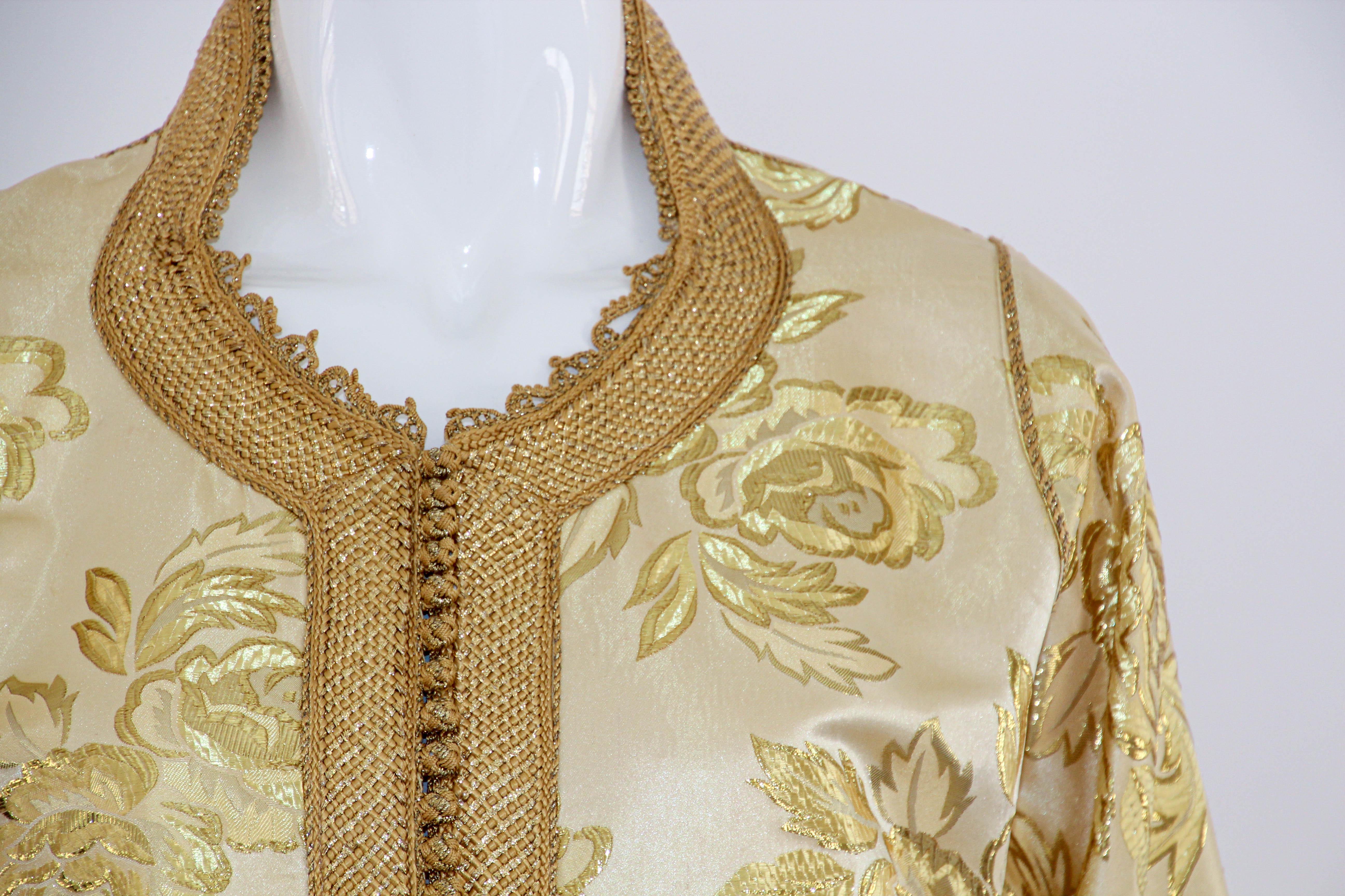 1970 Metallic Gold Brocade Maxi Dress Caftan Vintage Gown Kaftan en vente 12