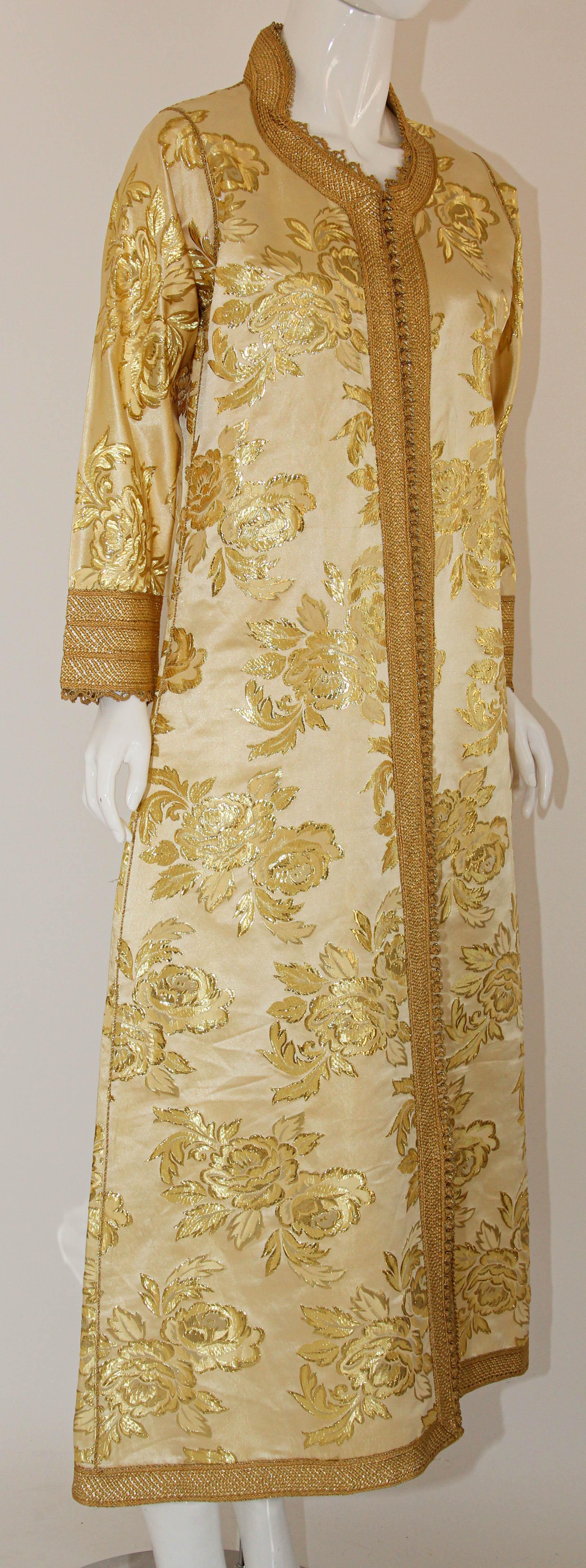 1970 Metallic Gold Brocade Maxi Dress Caftan Vintage Gown Kaftan Bon état - En vente à North Hollywood, CA