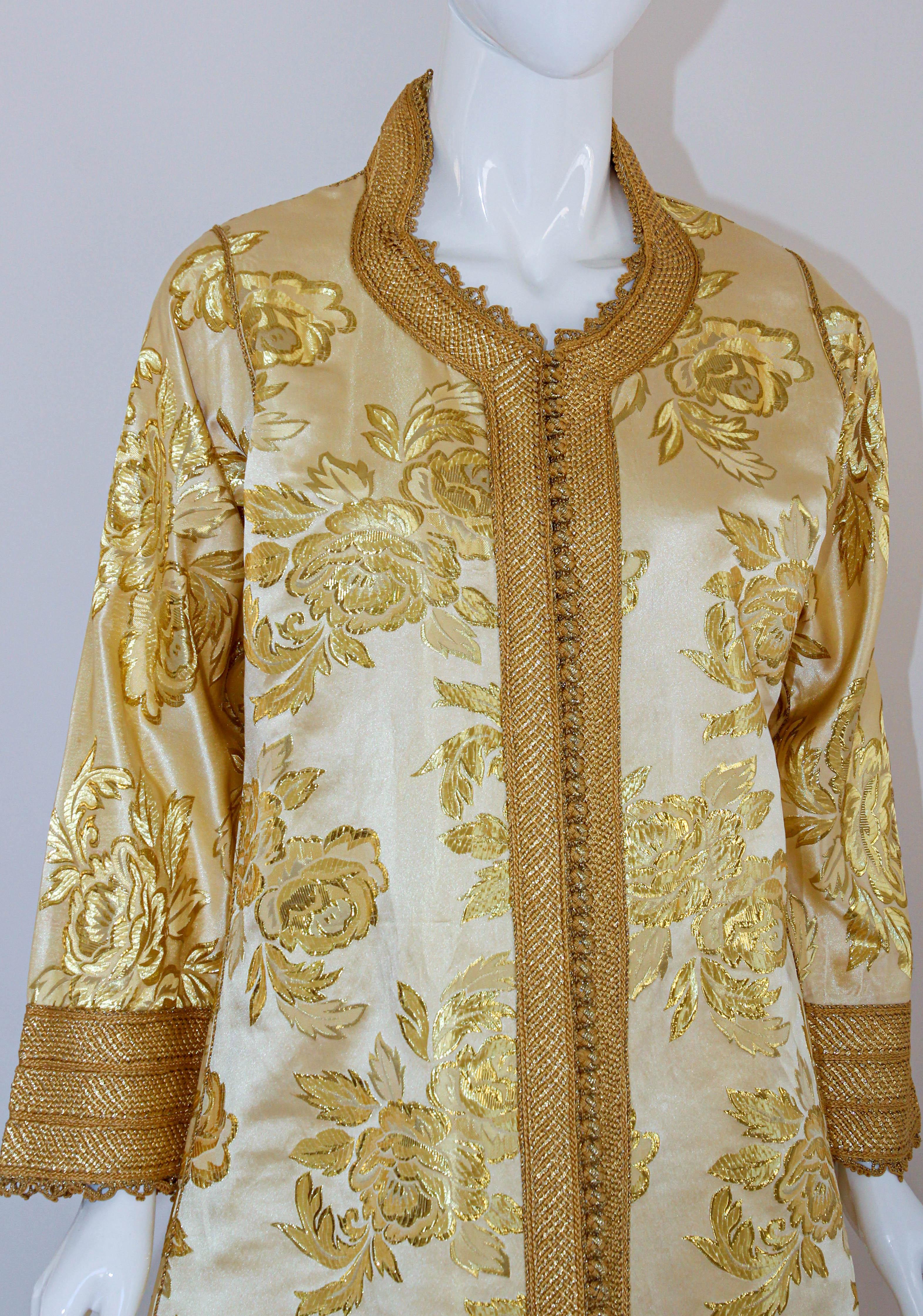 1970 Metallic Gold Brocade Maxi Dress Caftan Vintage Gown Kaftan en vente 3