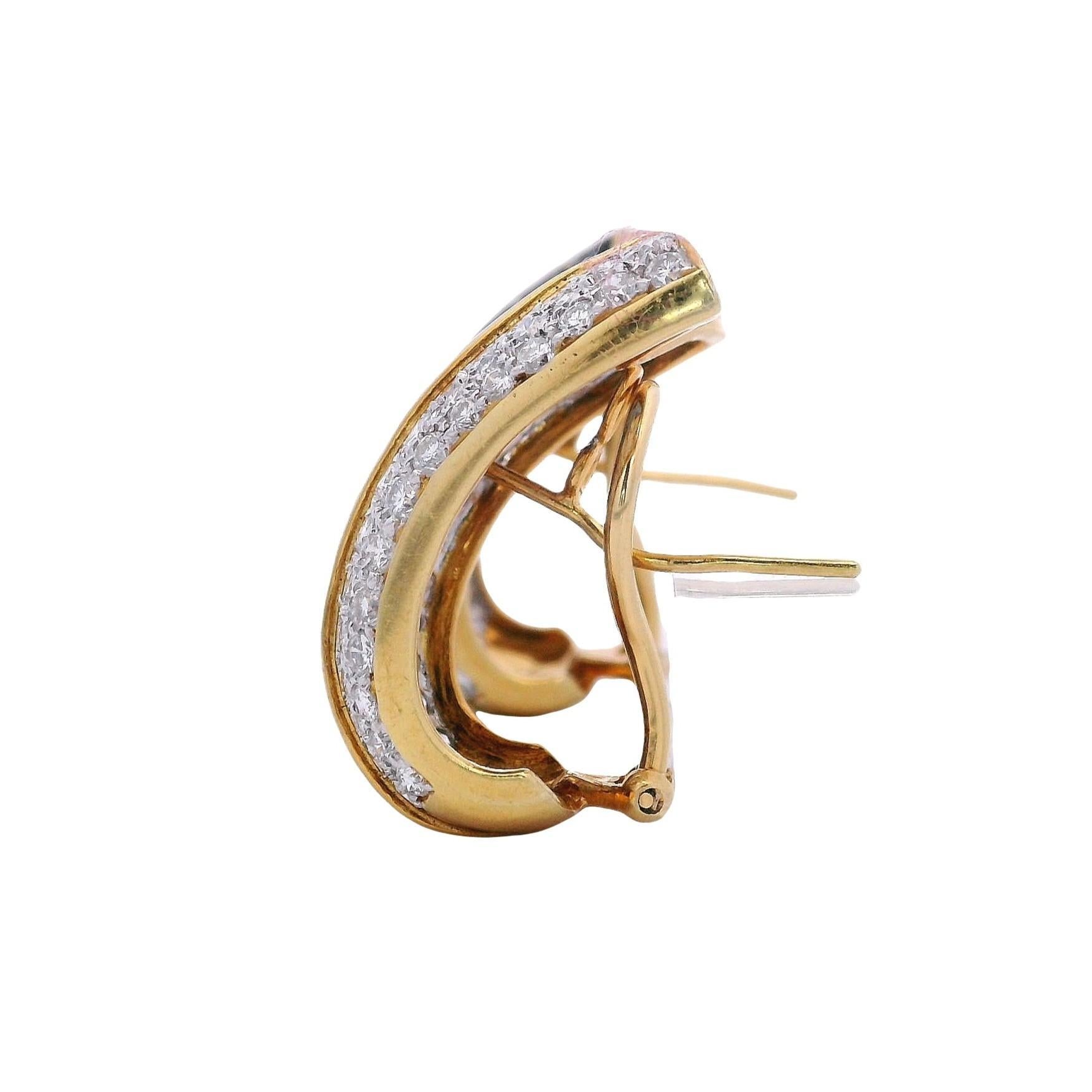 da uomo o donna 1970 Orecchini in oro 18kt di metà secolo con 11,70 CTW di diamanti e zaffiri in vendita