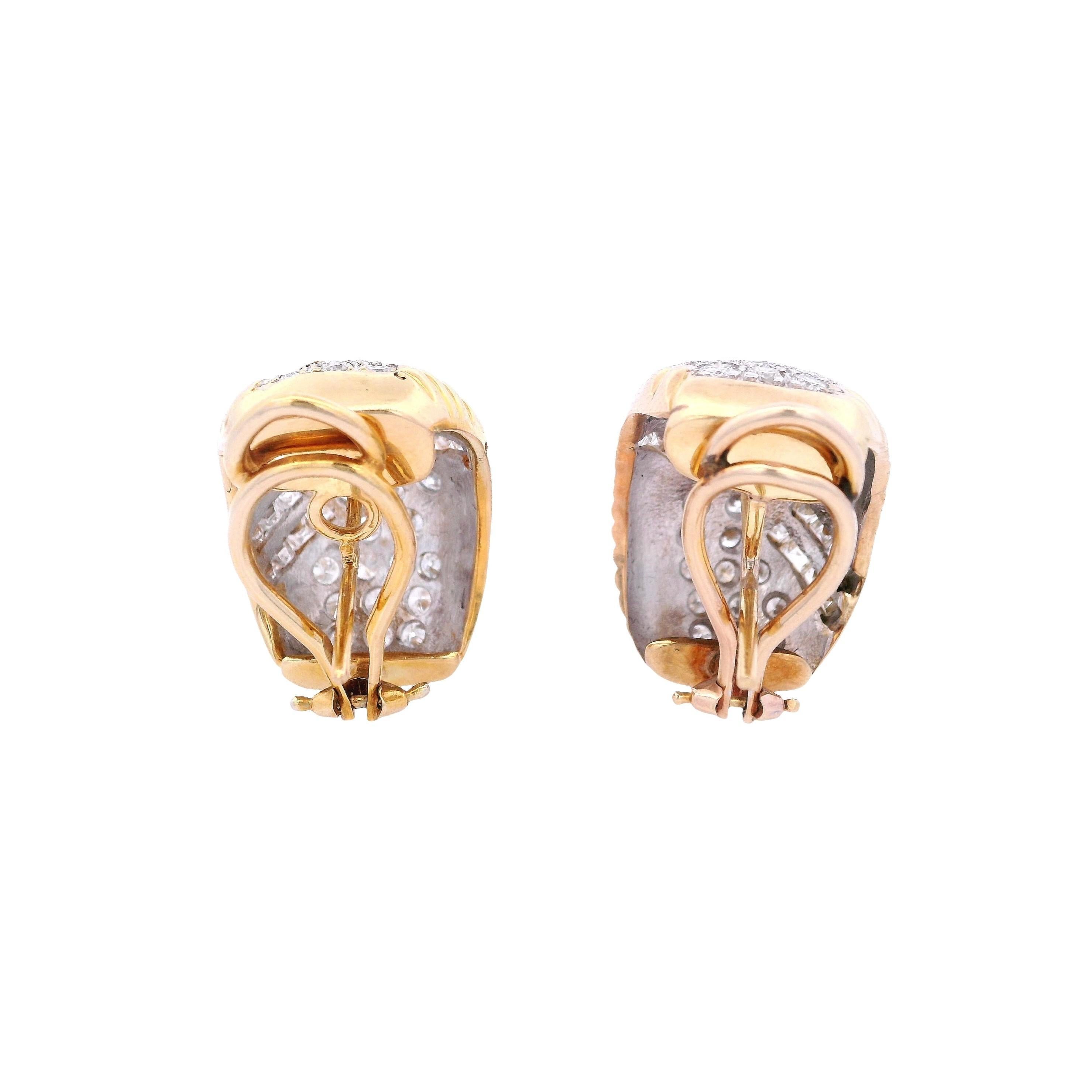 1970 Orecchini a cerchio in oro giallo 18kt di metà secolo con 3,10 carati di diamanti in vendita 1