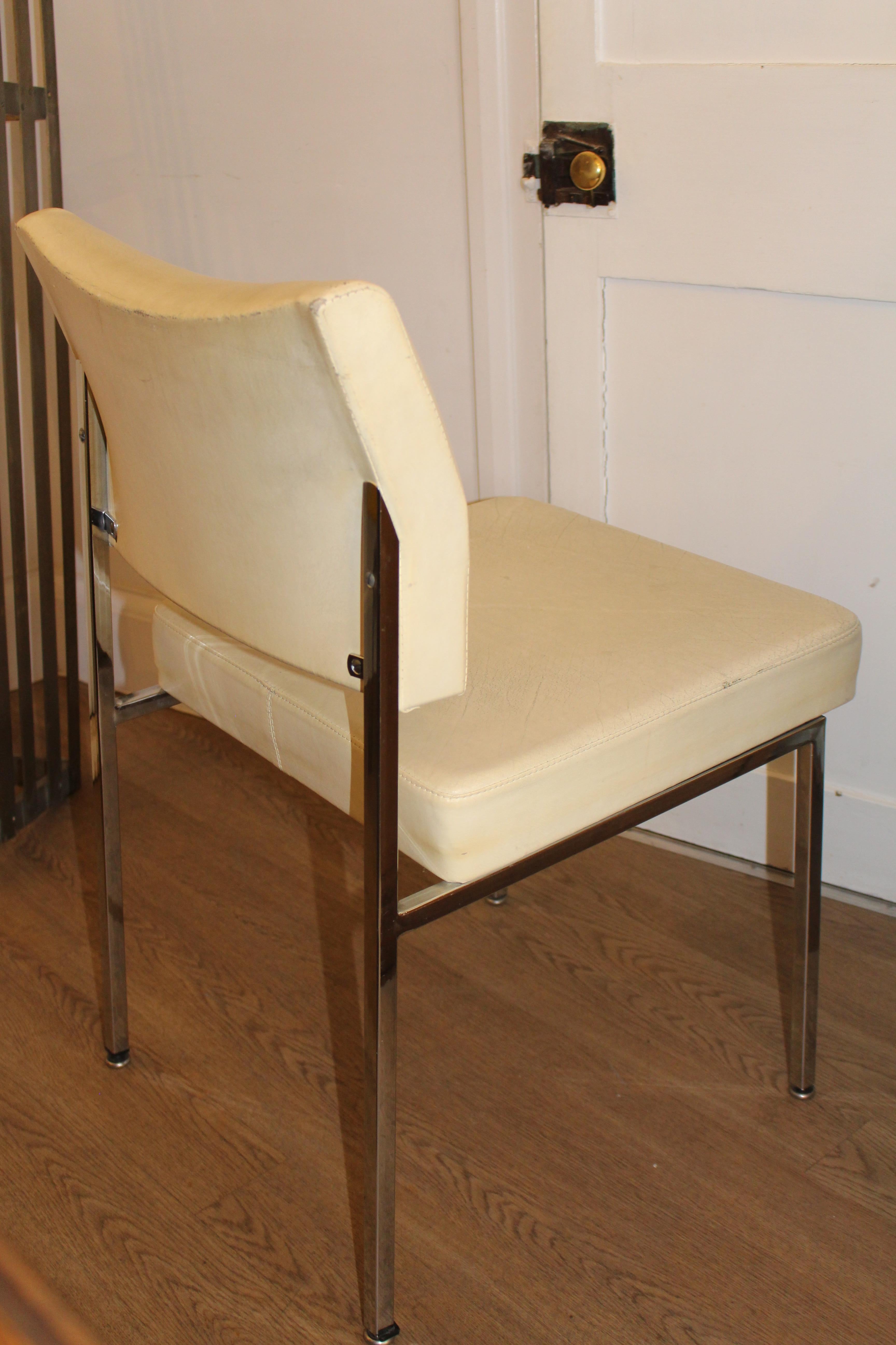 French 1970's Mid Century Chrome Steel Cream Skai Faux Leather Dining Desk Design Chair For Sale
