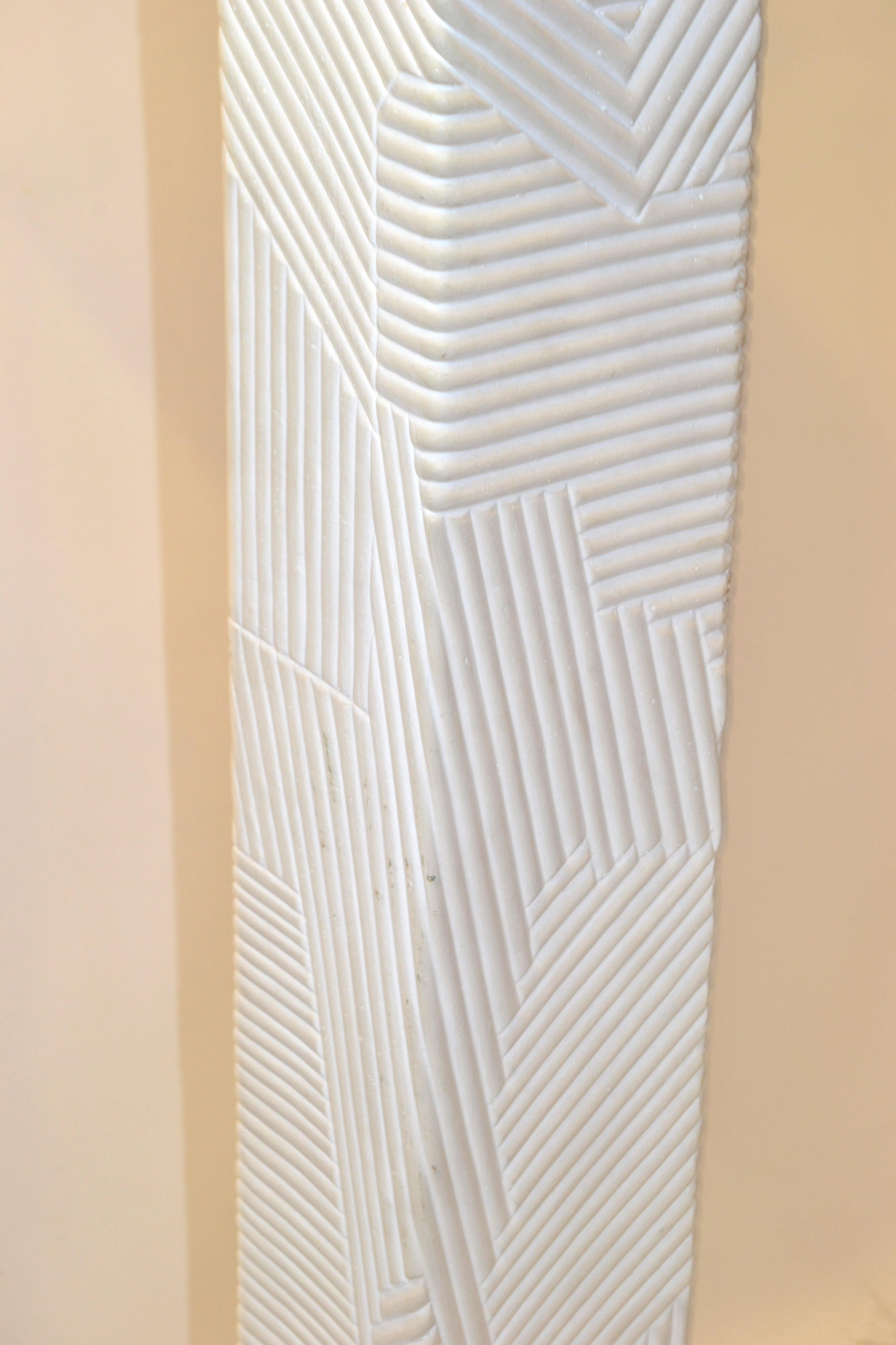 1970 Mid-Century Modern Geometric Textured Iconic Sculptural Plaster Lamp Sirmos For Sale 5