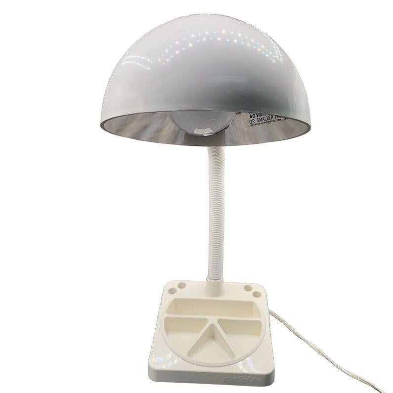 1970 Space Age Mod style White Plastic Gooseneck Desk Lamp by Mobilite. This retro classic in white plastic and features a 6