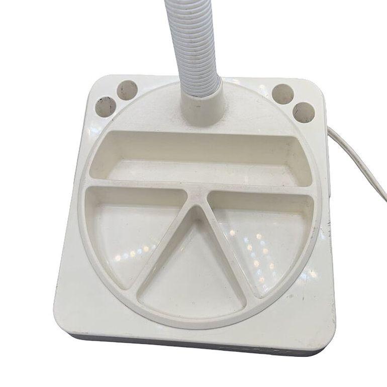 1970 Mod Space Age White Plastic Gooseneck Desk Lamp by Mobilite in vendita 1