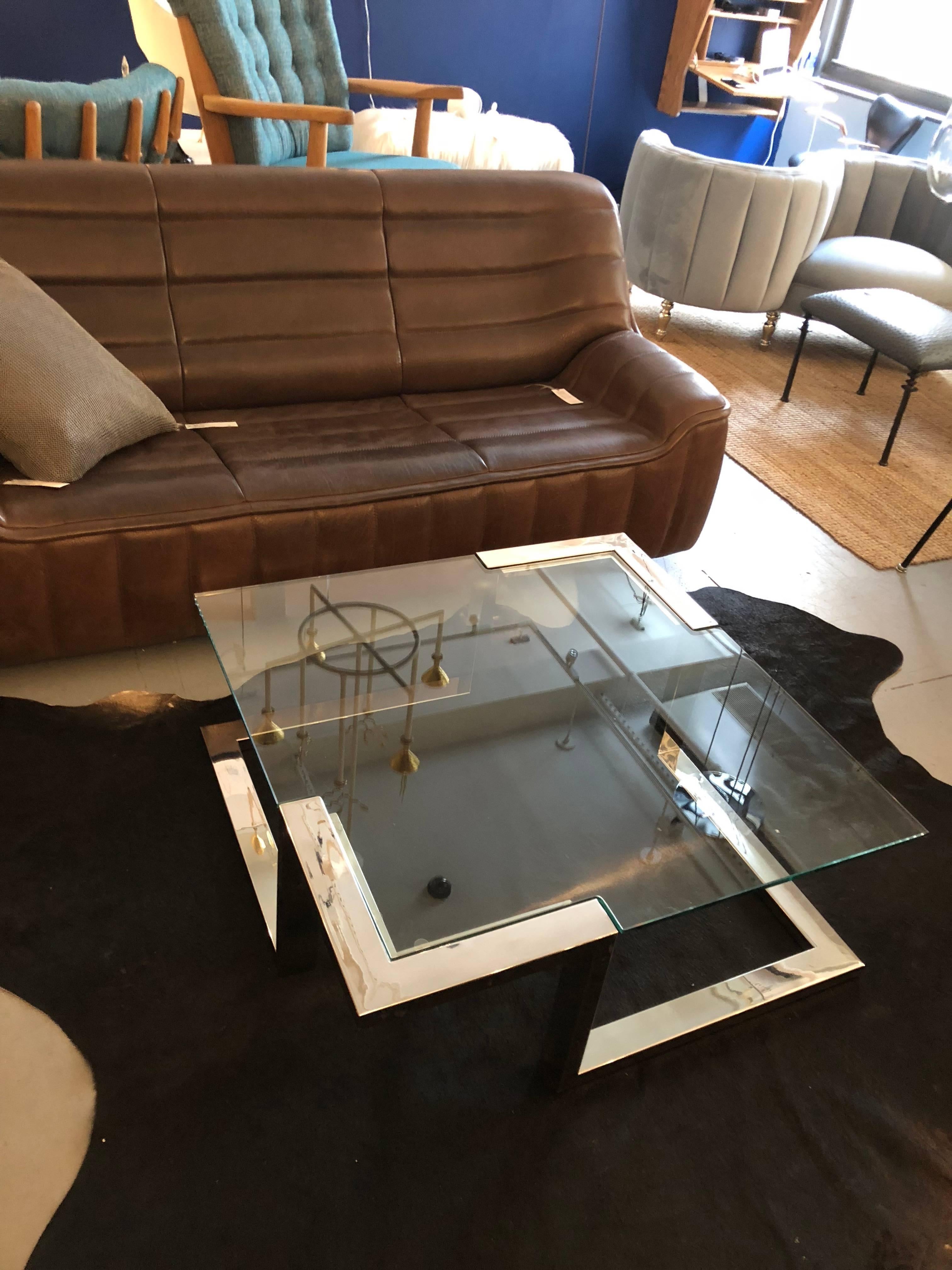 Table basse moderniste des années 1970 en vente 1