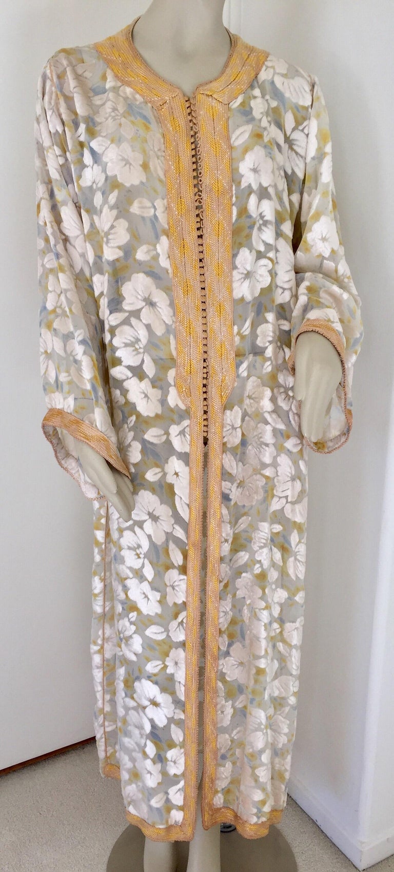 1970 Moroccan Caftan White and Gold Floral Silk Embroidered Kaftan at ...