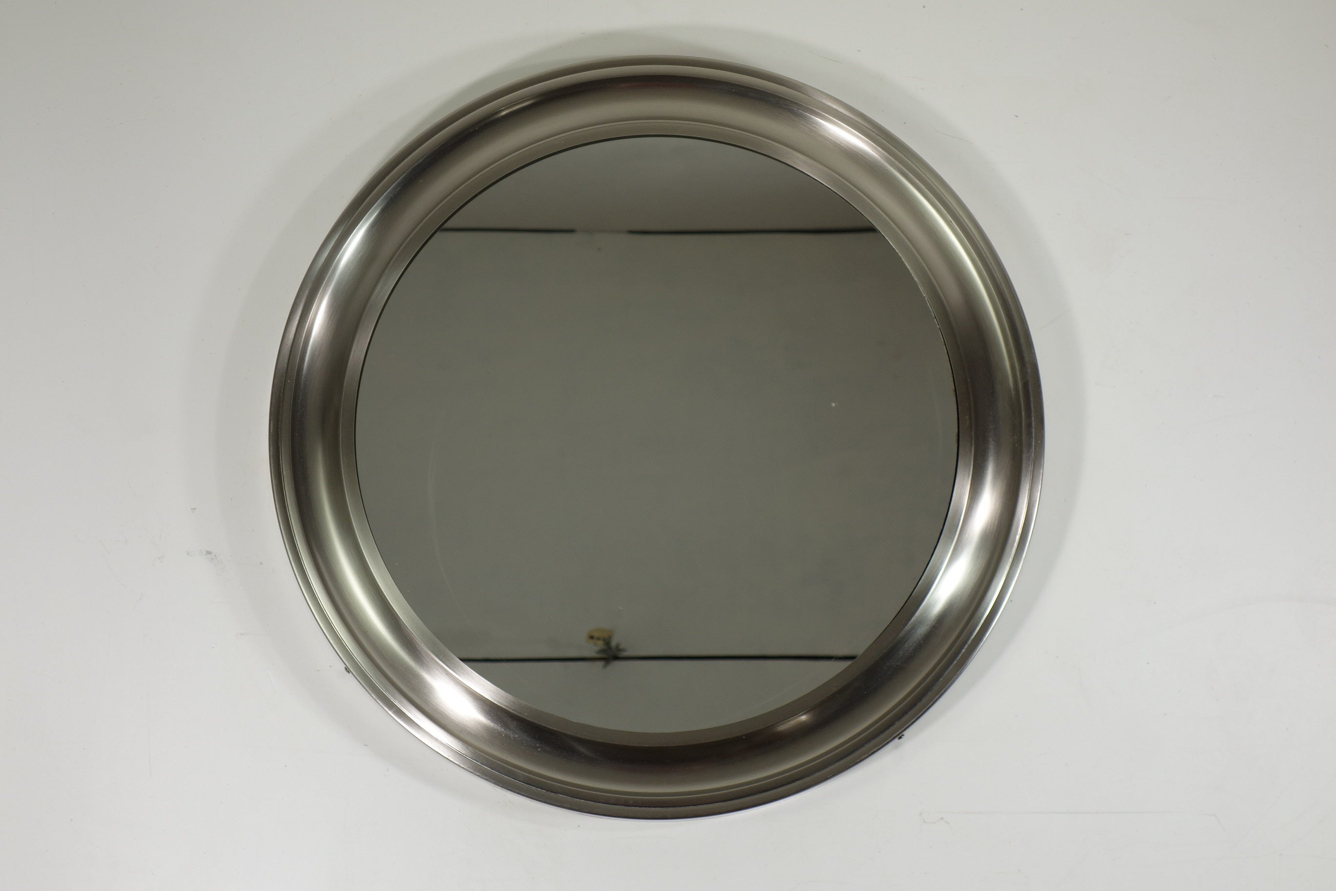 1970 "Narciso" Sergio Mazza Artemide Design Nickel-Messing Rund Wandspiegel im Angebot