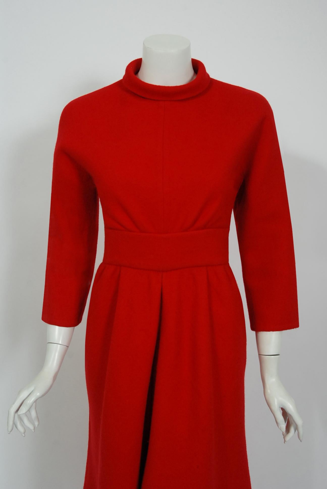 Vintage 1967 Nina Ricci Haute Couture Documented Ruby Red Wool Mod Jumpsuit In Good Condition For Sale In Beverly Hills, CA