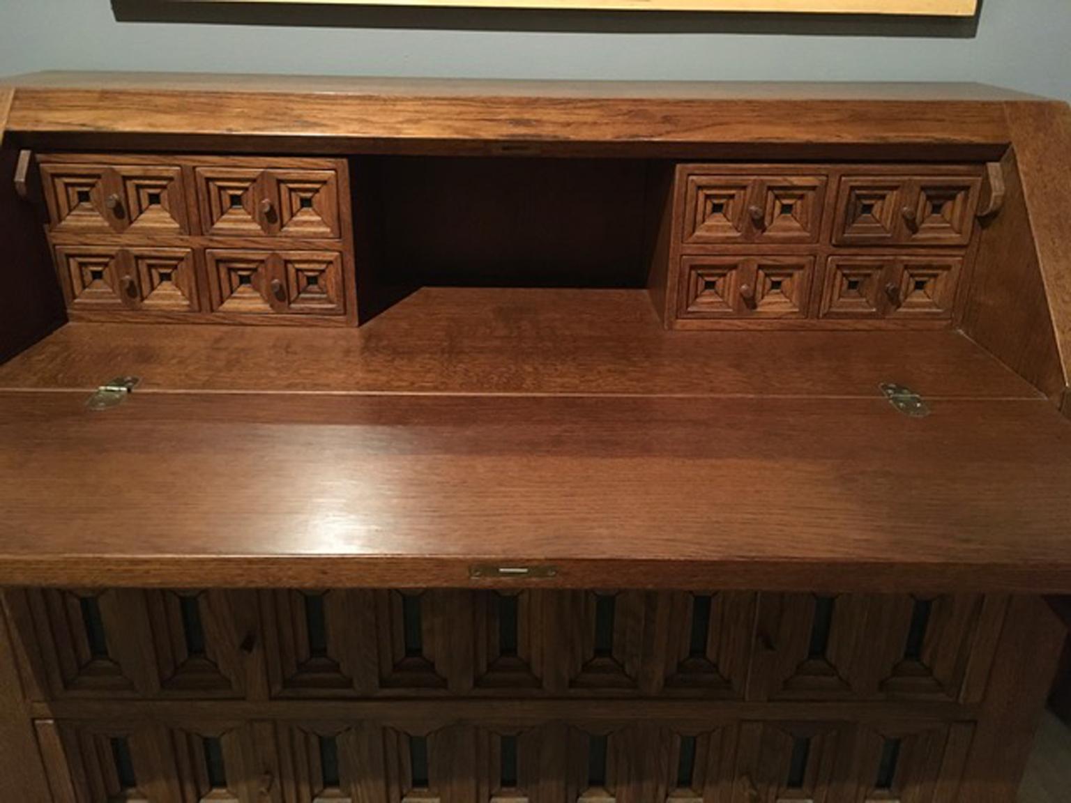 1970 Officina Rivadossi Oak Desk or Cabinet with Drawers in Brutalist Style 11