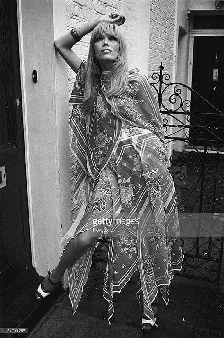 Black Vintage 1970 Ossie Clark Daisy Celia Birtwell Print Capelet Handkerchief Blouse For Sale
