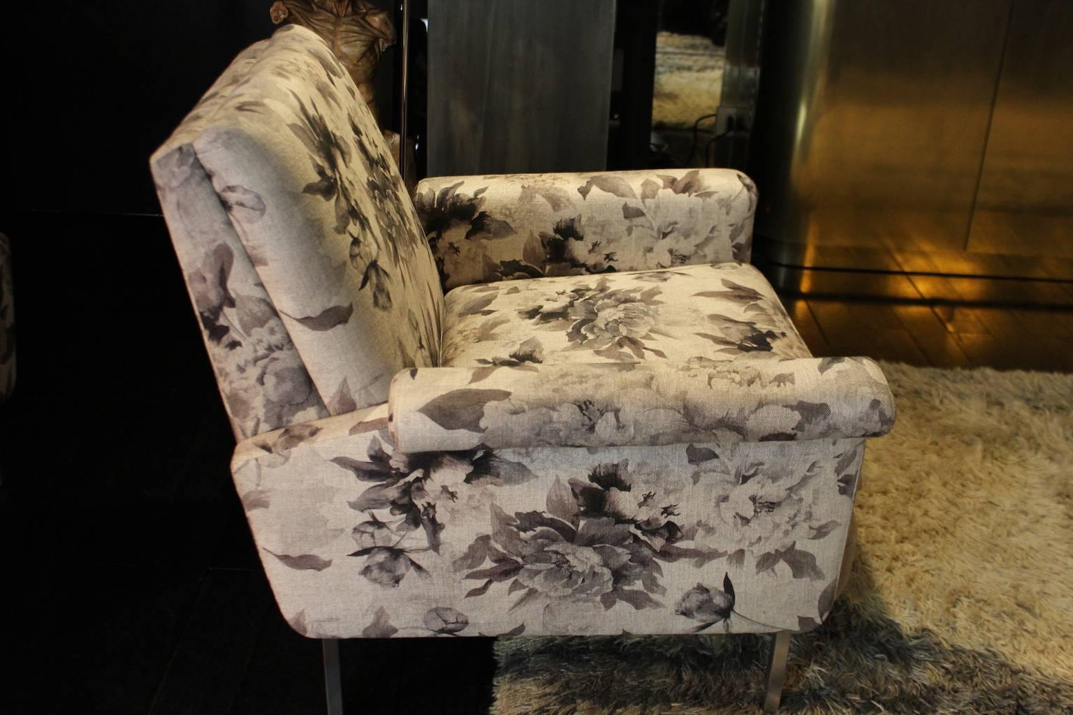 Other 1970 Pair of Armchairs Covered in Floral Print Linen, Metal Base For Sale