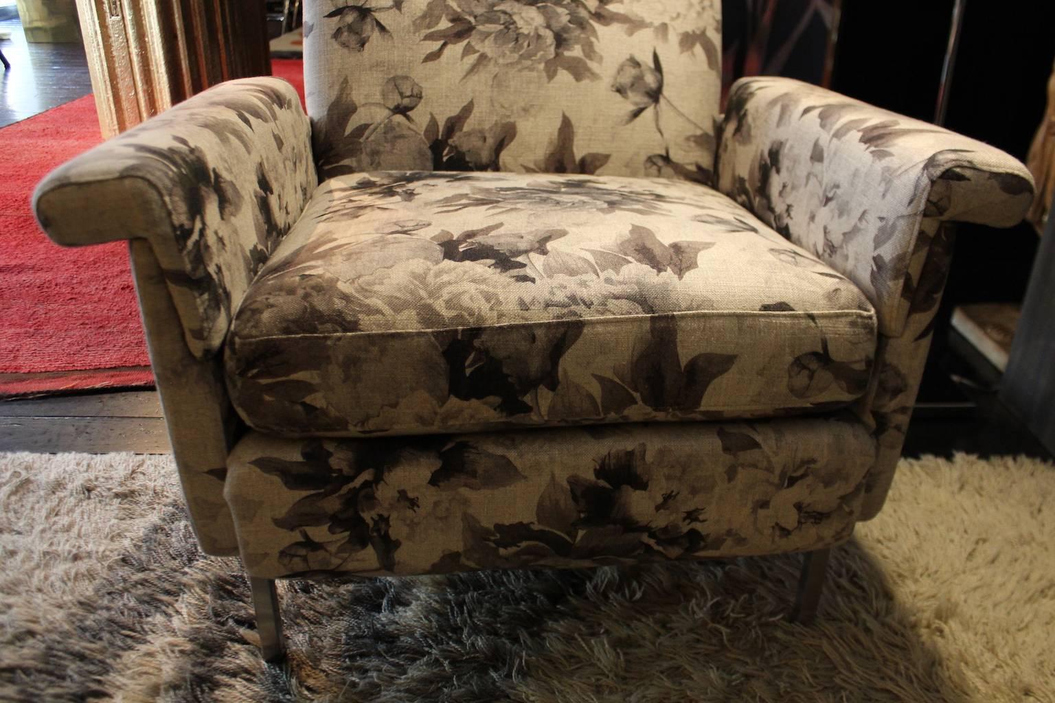 1970 Pair of Armchairs Covered in Floral Print Linen, Metal Base For Sale 2