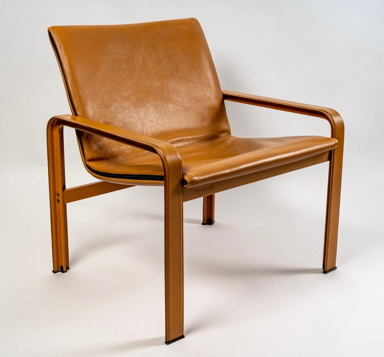 Cuir Paire de fauteuils Jacques Toussaint & Patrizia Angeloni pour Matteo Grassi, 1970 en vente