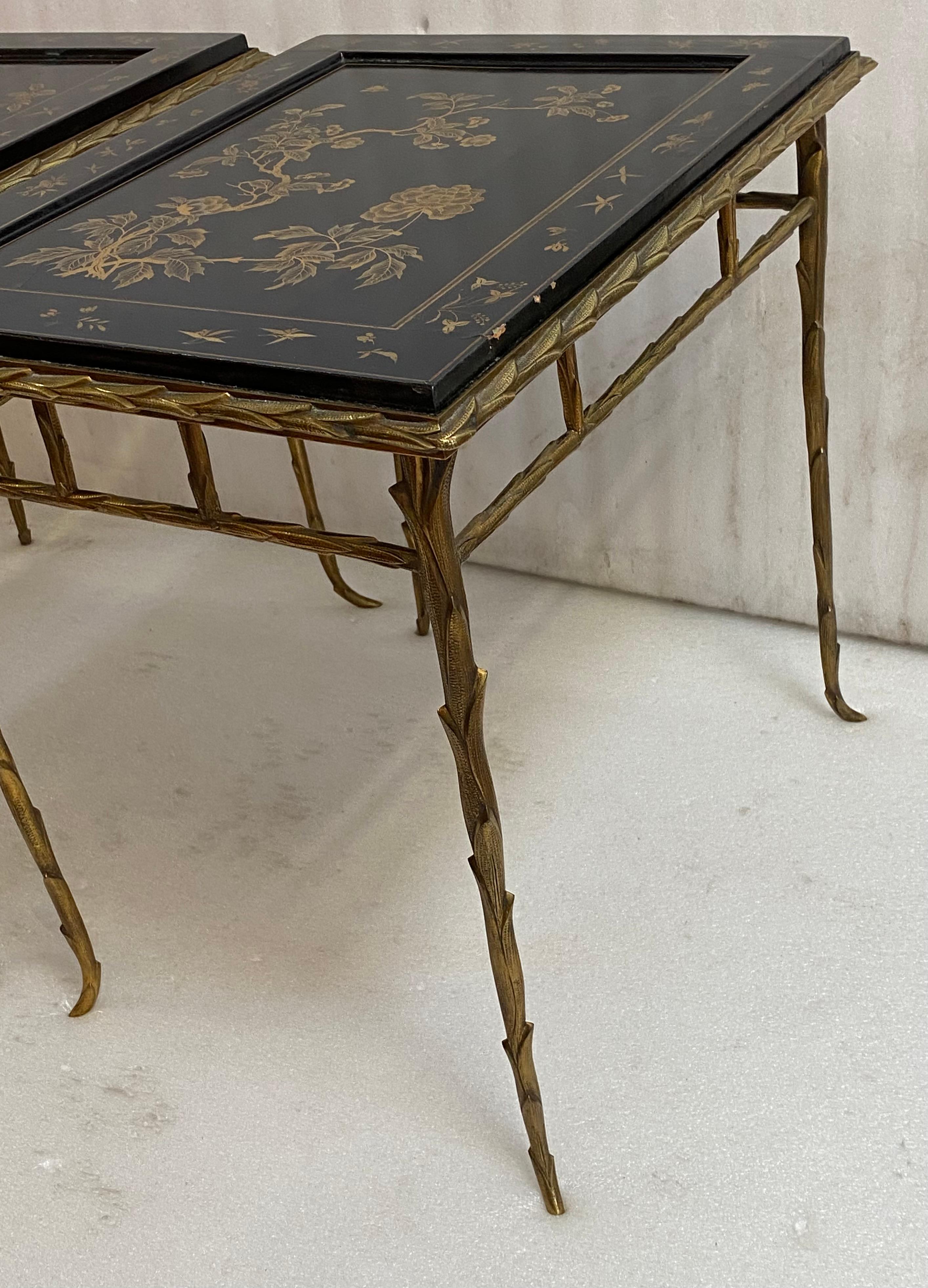 1970′ Pair of Bronze End Tables, Maison Charles , Double-Sided Chinese Lacquer In Good Condition For Sale In Paris, FR