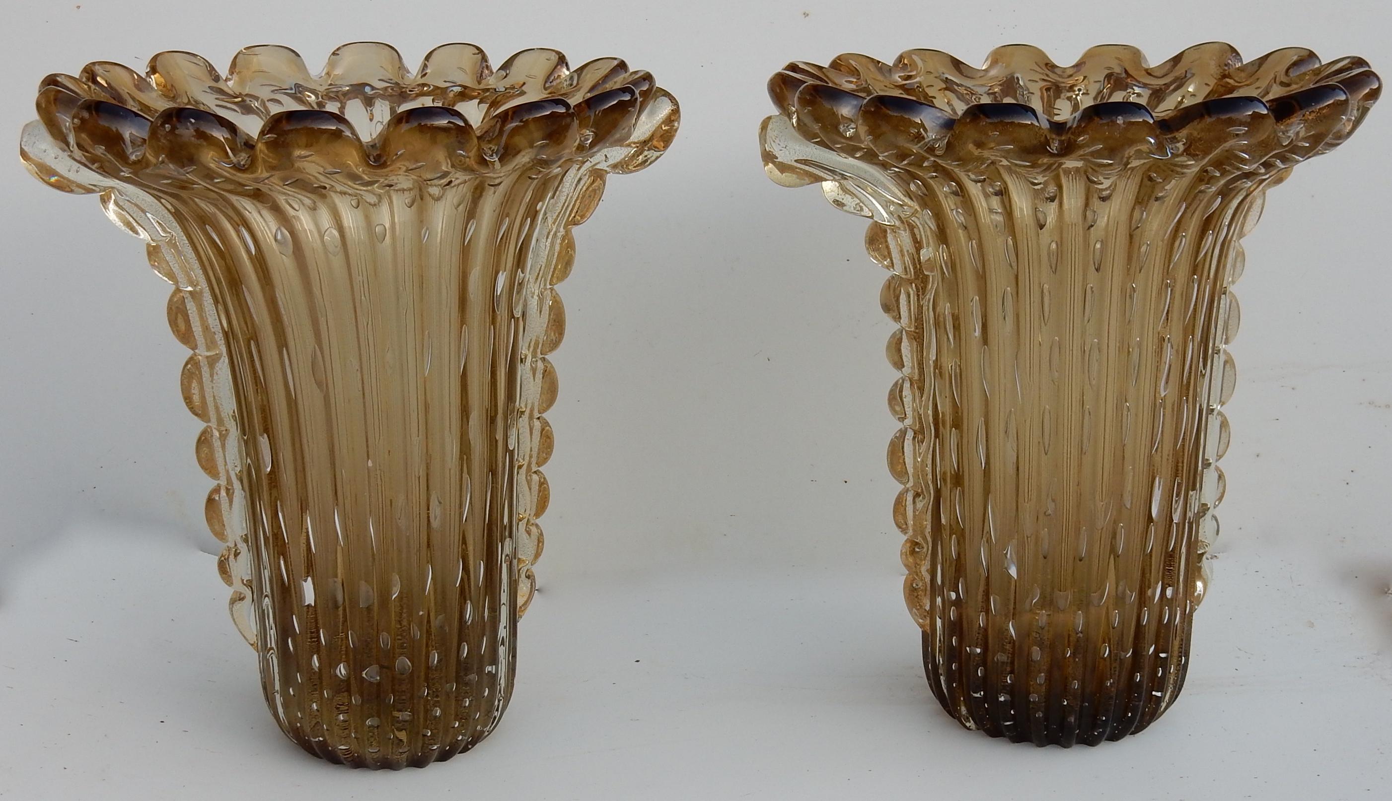 Pair of vases of Murano with bubbles and inclusions of gold, amber glass, good condition, signed Toso Murano, circa 1970.