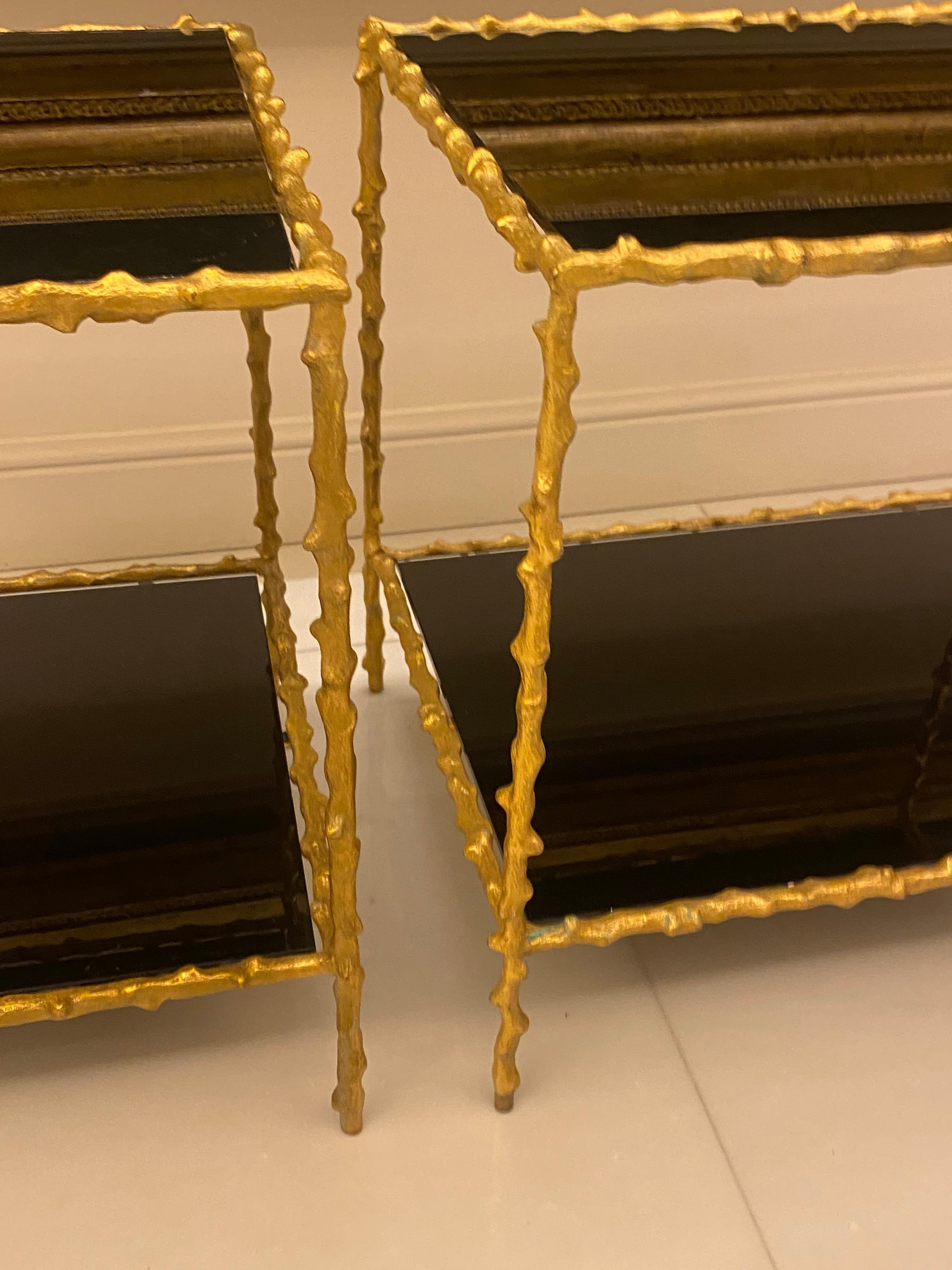 Metà XX secolo 1970 ' Coppia di divani nello stile della Maison Jansen, dorati  Bronzo 50 X 37 in vendita
