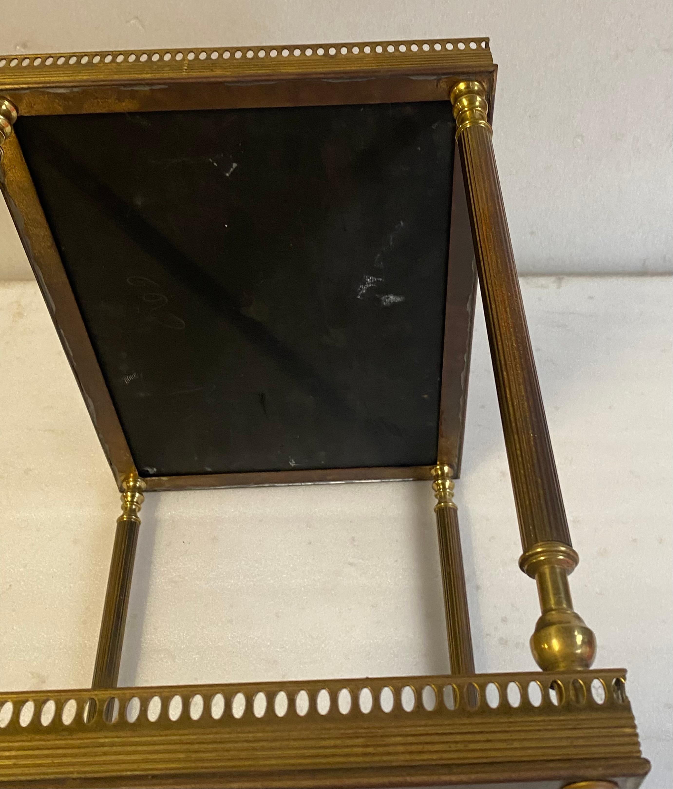 1970′ Pair of Rectangular Bronze Side Tables Maison Jansen Chinese Lacquer Trays In Good Condition For Sale In Paris, FR