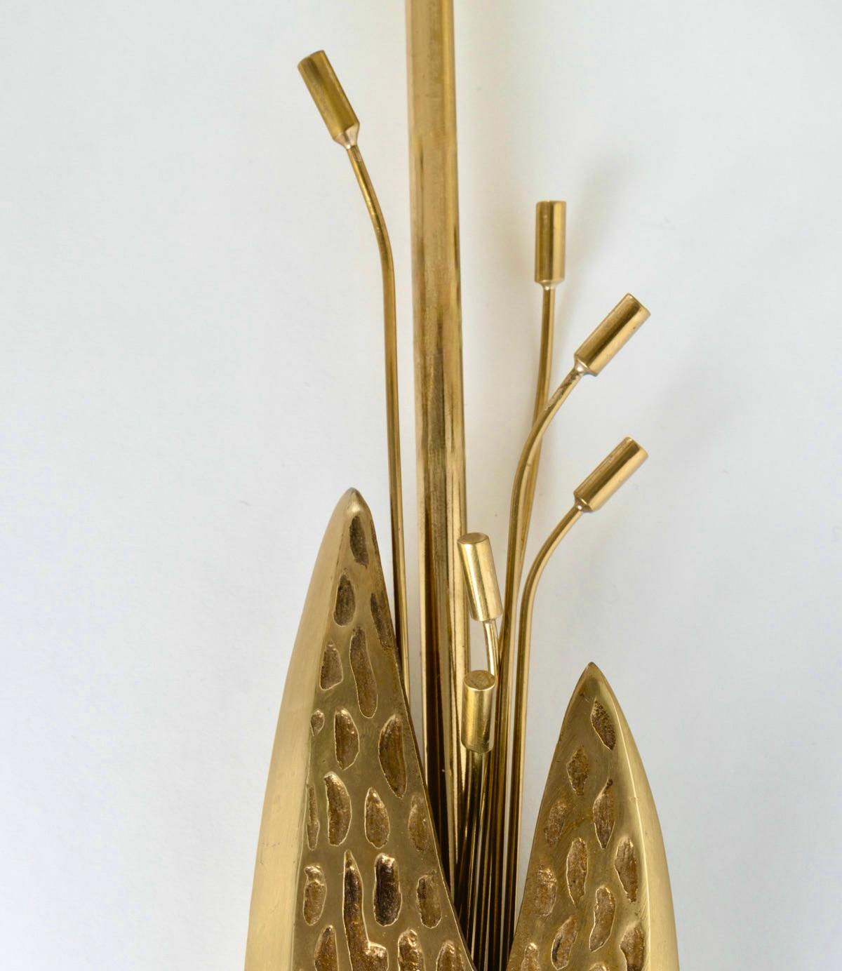 1970 Pair of sconces by Maison Charles en bronze et laiton doré. im Zustand „Gut“ im Angebot in Saint-Ouen, FR