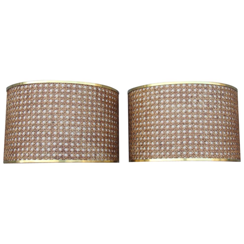 1970 Paire d'appliques Vienna Straw Bamboo Brown Gold Italian Curved Rectangular