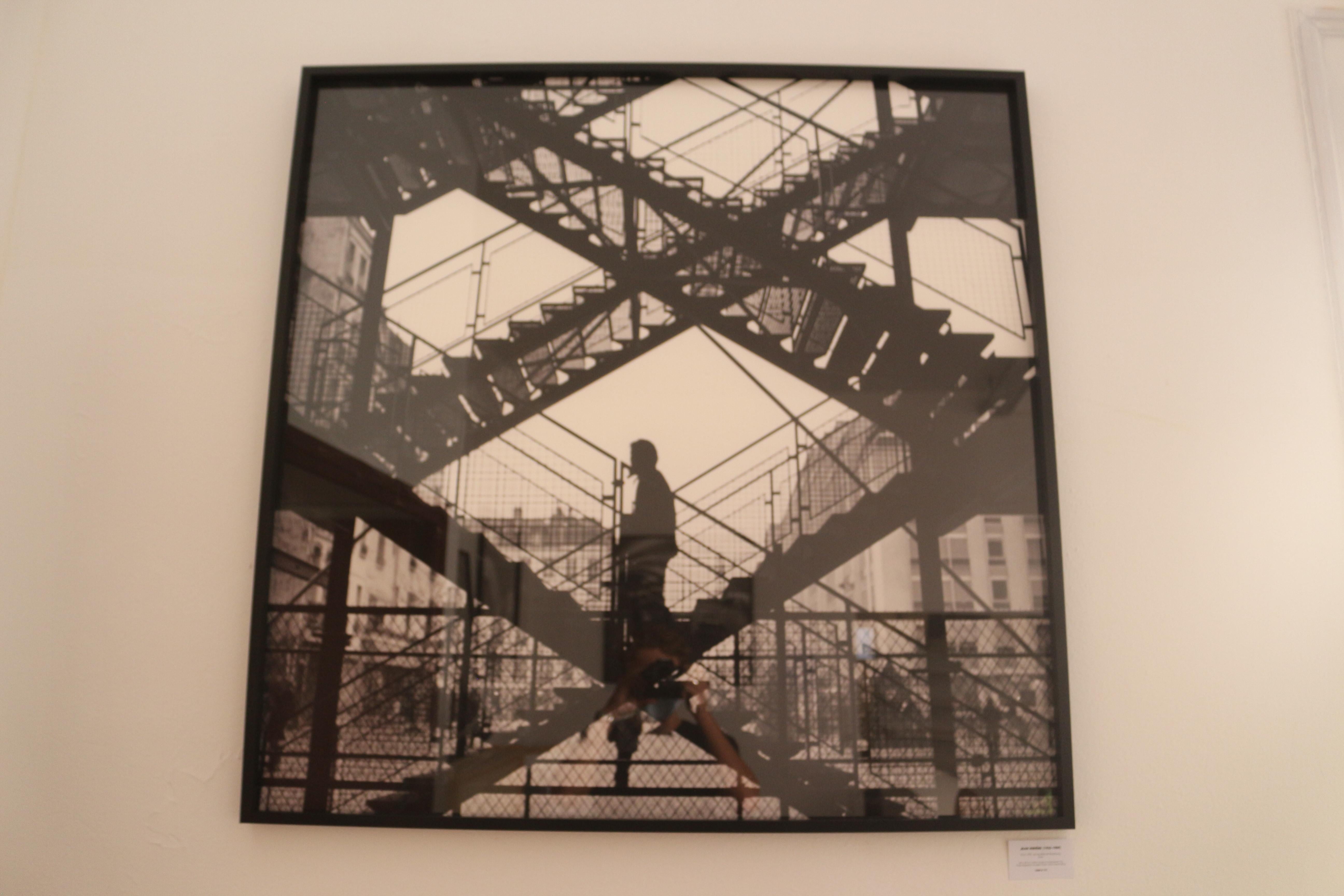 1970. The stairs of Beaubourg Paris 

100 x 100 cm / limited and numbered edition n°1/12
Digigraphy print on textured cotton fineart paper 320 gr. 

 Certification: Signed and numbered by hand.

 Frame: Black wood 
Colour: Black & White