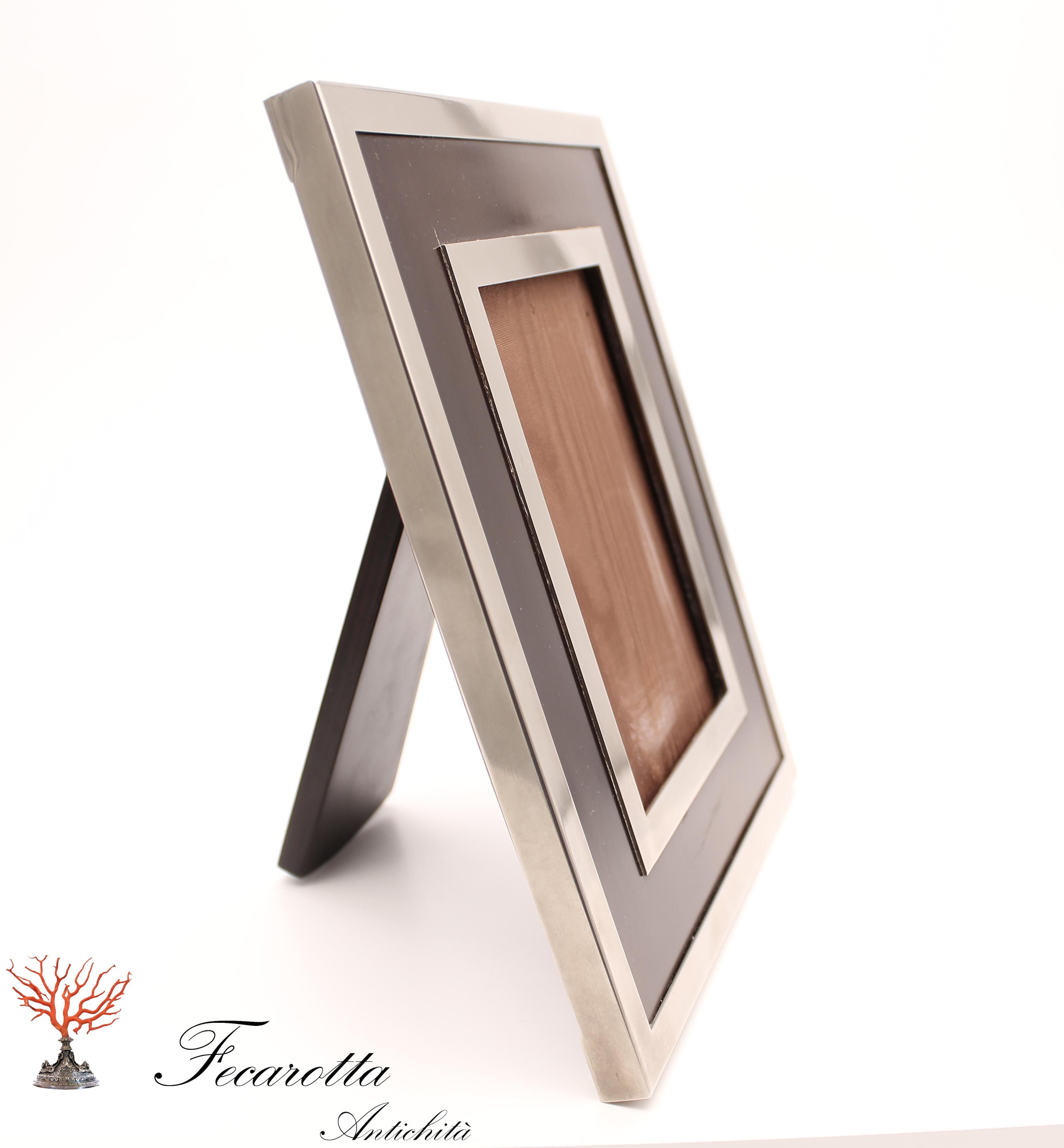 Frame wood and silver plated signed Nucci Valsecchi original, 1960-1970.




   