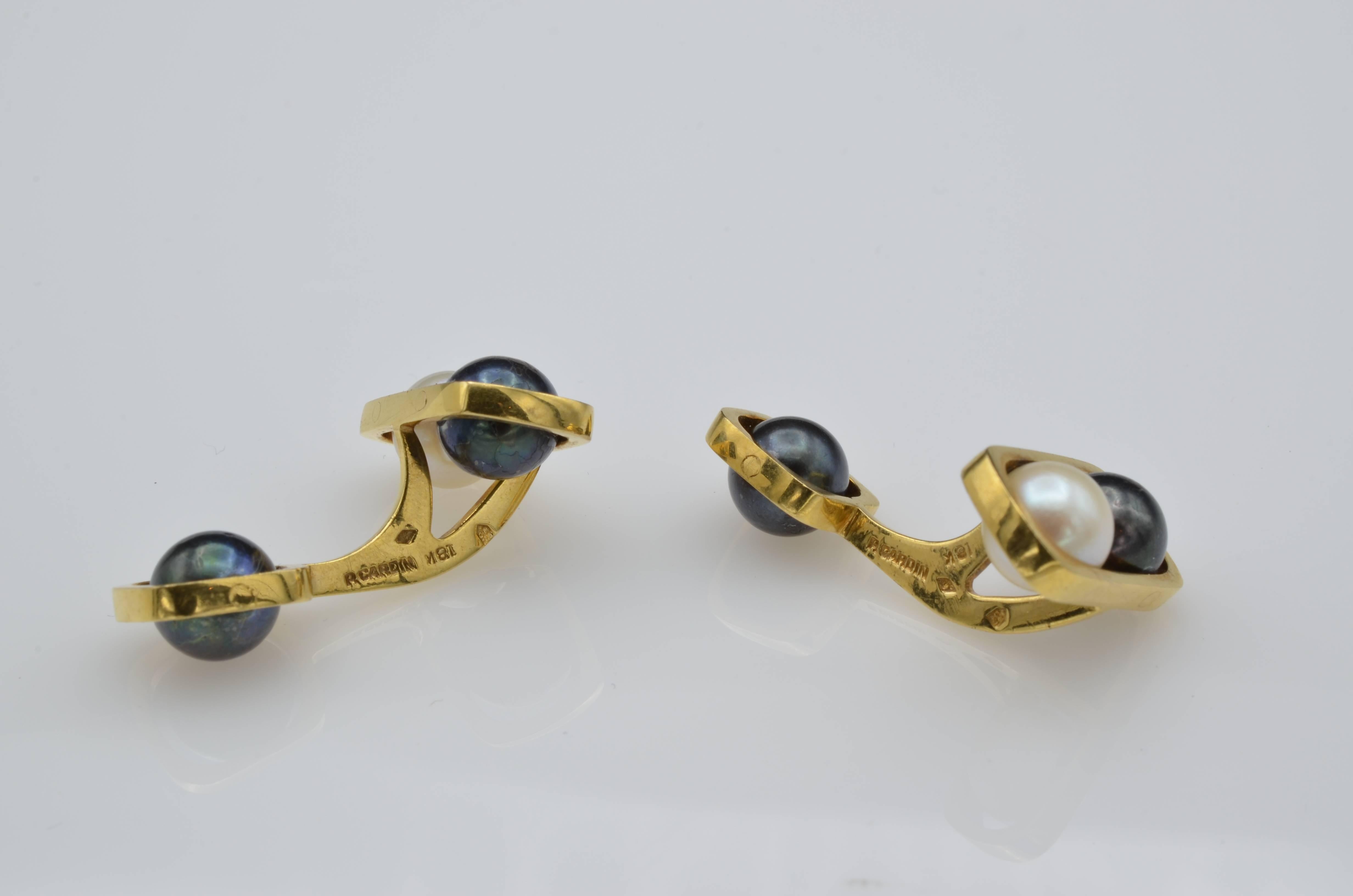 Modernist 1970 Pierre Cardin Gold Pearl Cufflinks Design by Dinh Van For Sale