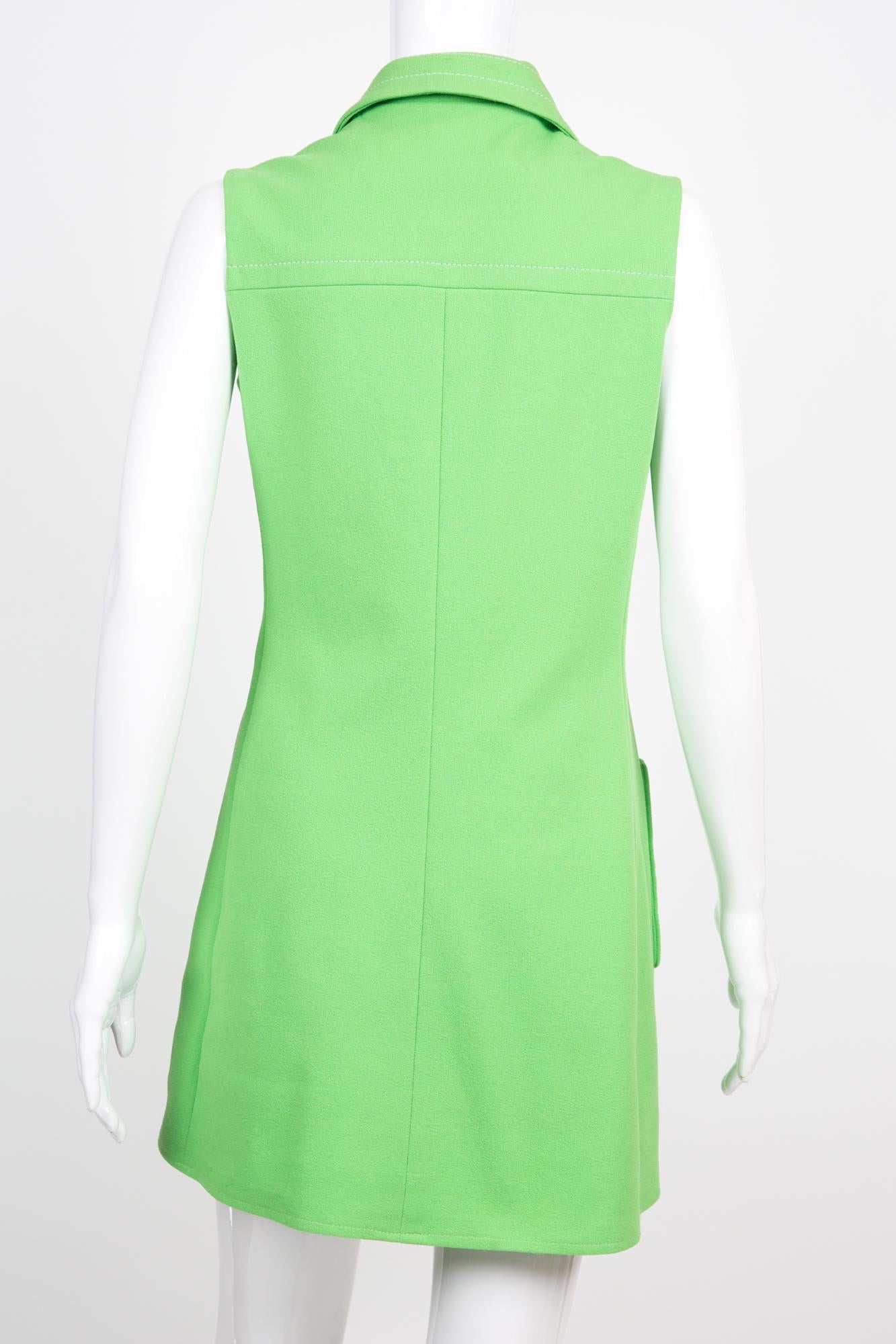 1970 Pierre Cardin Green Mini Dress In Good Condition For Sale In Paris, FR