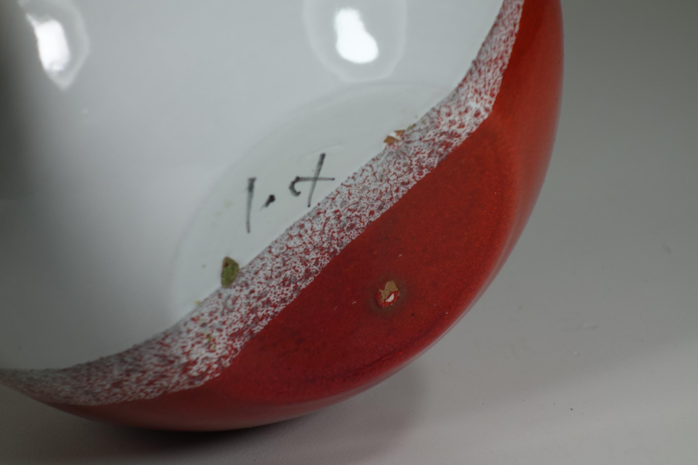 Fine XX secolo 1970 Pino Castagna Studio Italiano Vaso Scultura in Ceramica Rosso Bianco in vendita