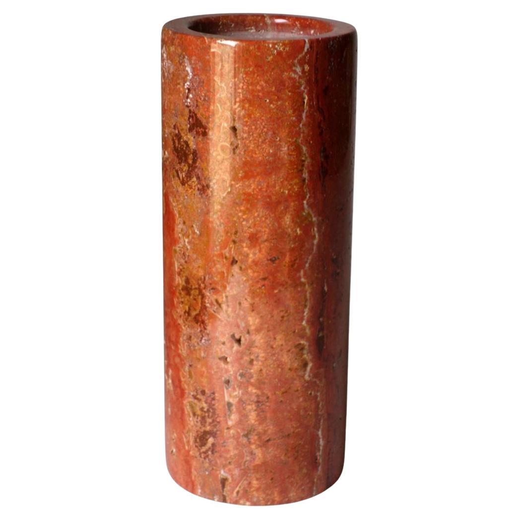 1970 Vaso cilindrico in travertino rosso di design italiano in vendita