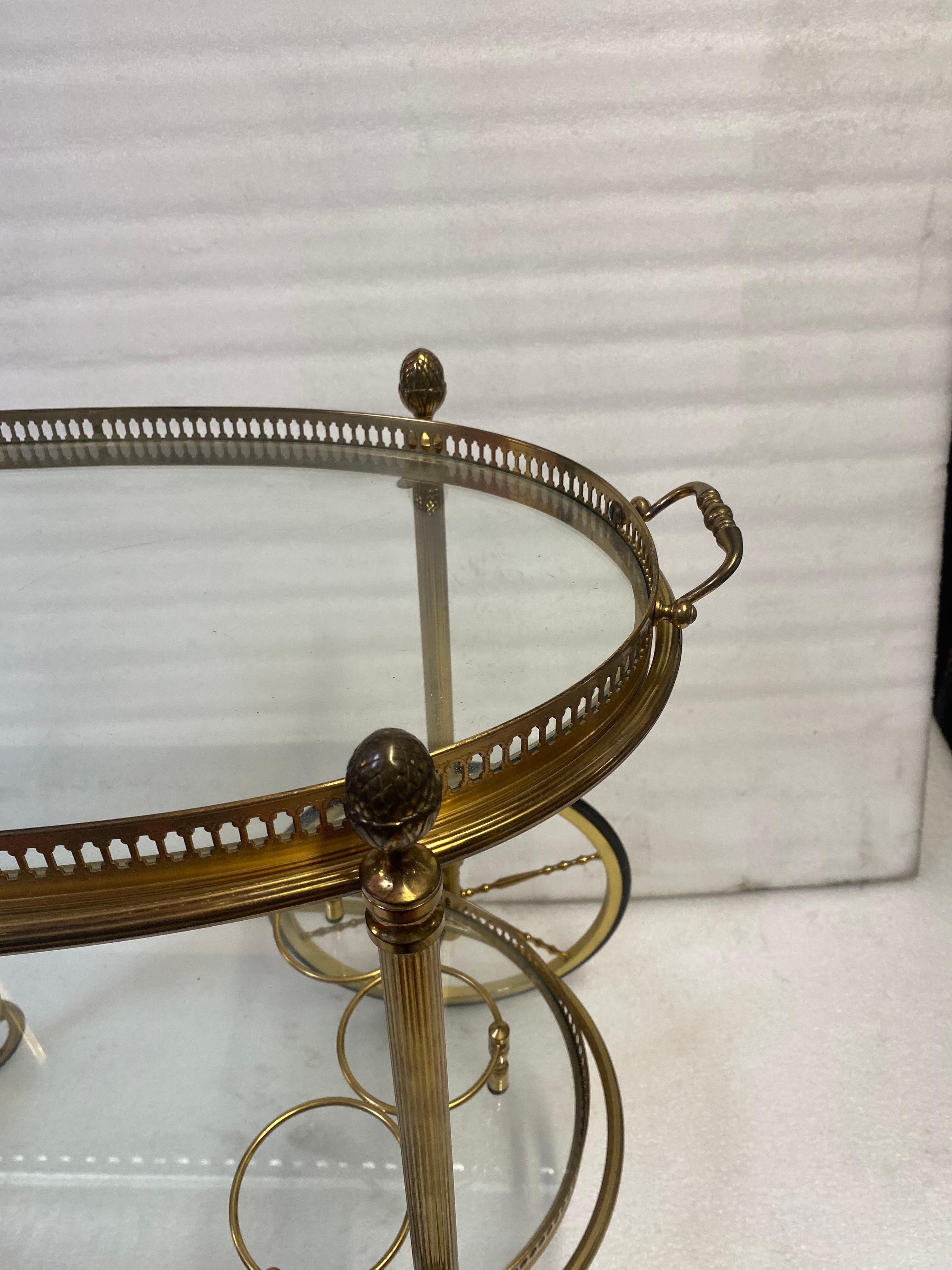 1970′ Barra Rodante O Carro En Bronce Dorado Atribuido A Maison Bagués Neoclásico en venta