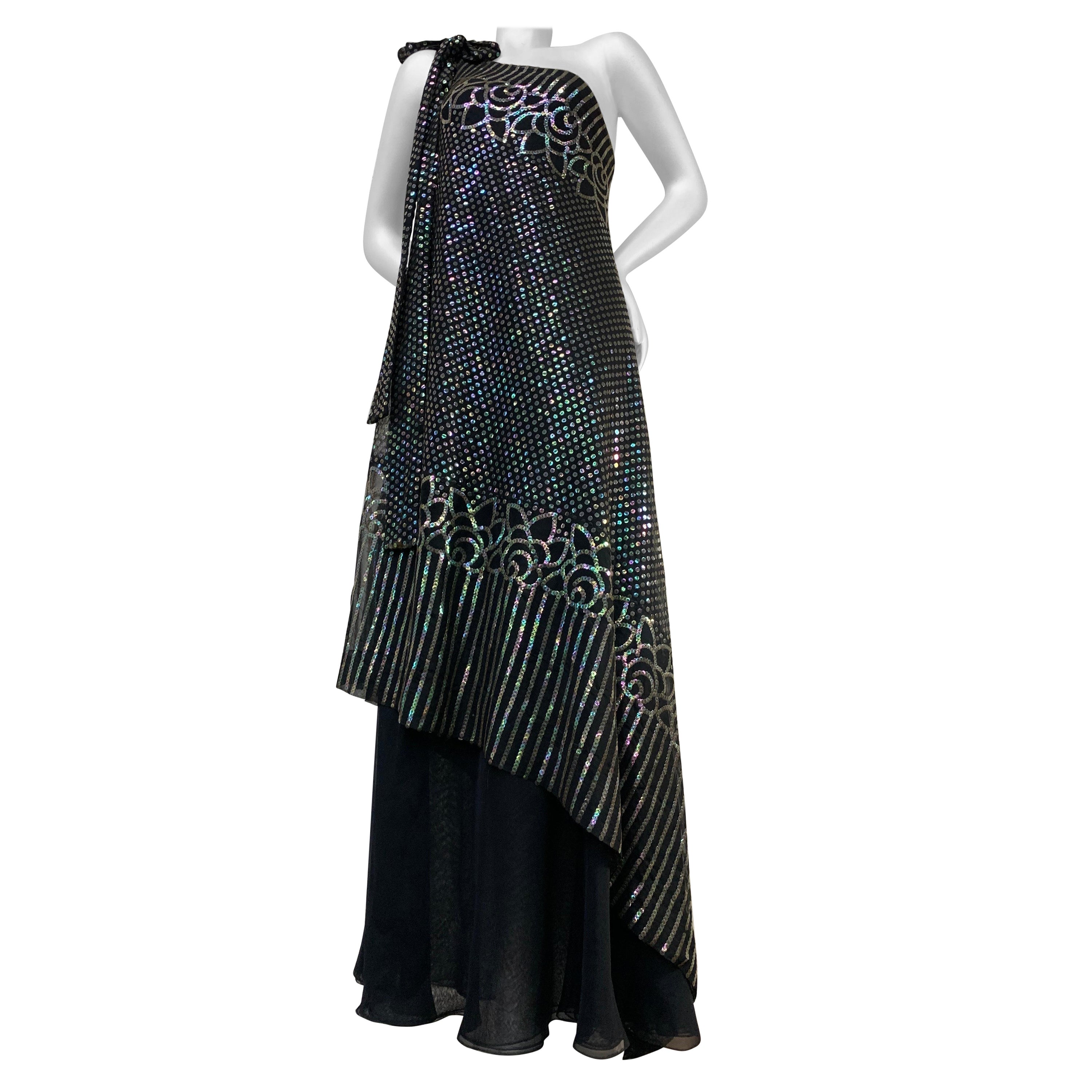 1970 Ruben Panis, abito monospalla in chiffon nero con ologrammi e paillettes in stile Art Déco in vendita