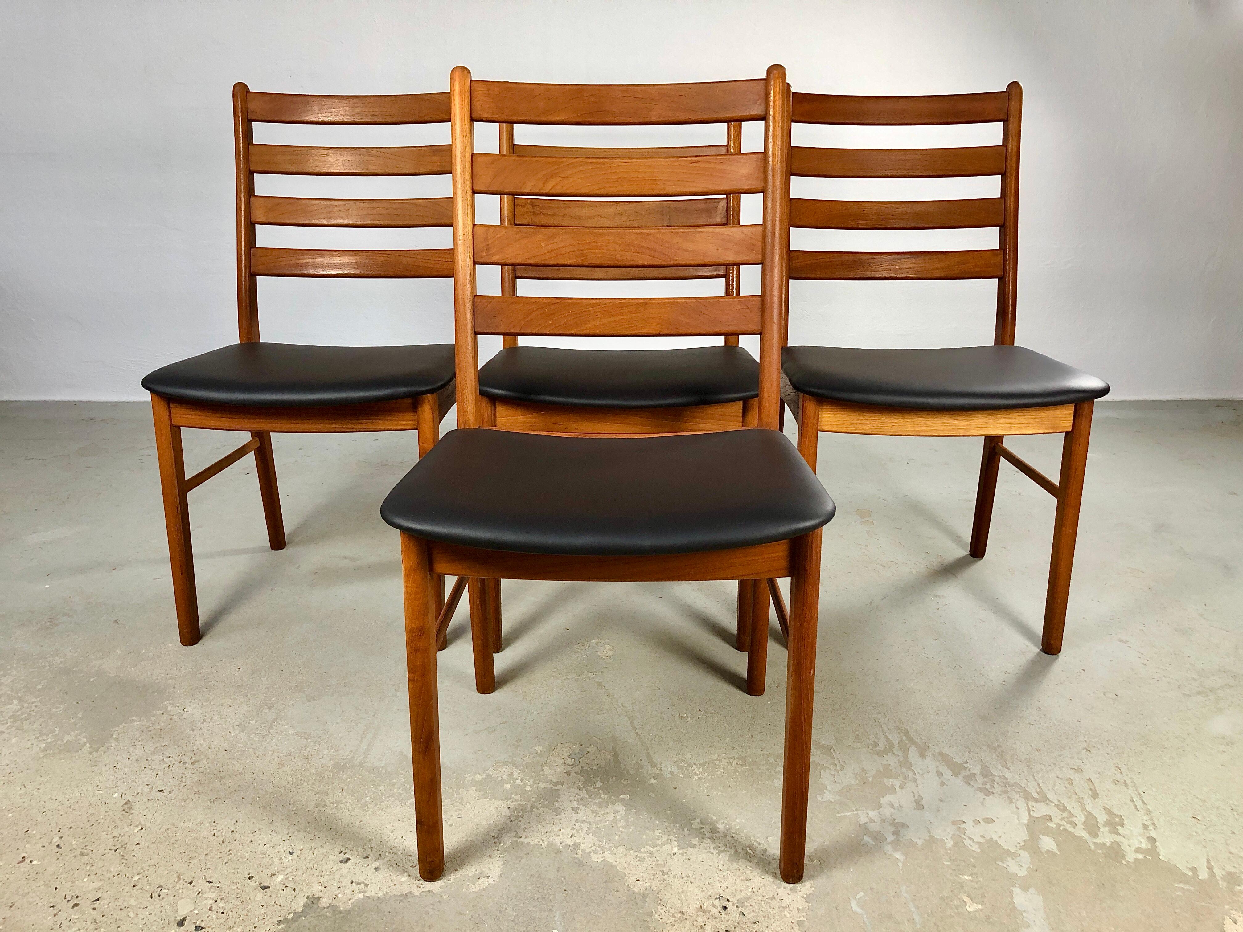 1970´s four Danish teak dining chairs with leathered seats by Korup Stolefabrik.

The set of 4 chairs have been fully restored, refinished by our cabinetmakers and reupholstered by our skilled upholsteres with new foam and Spectrum Coffee leather