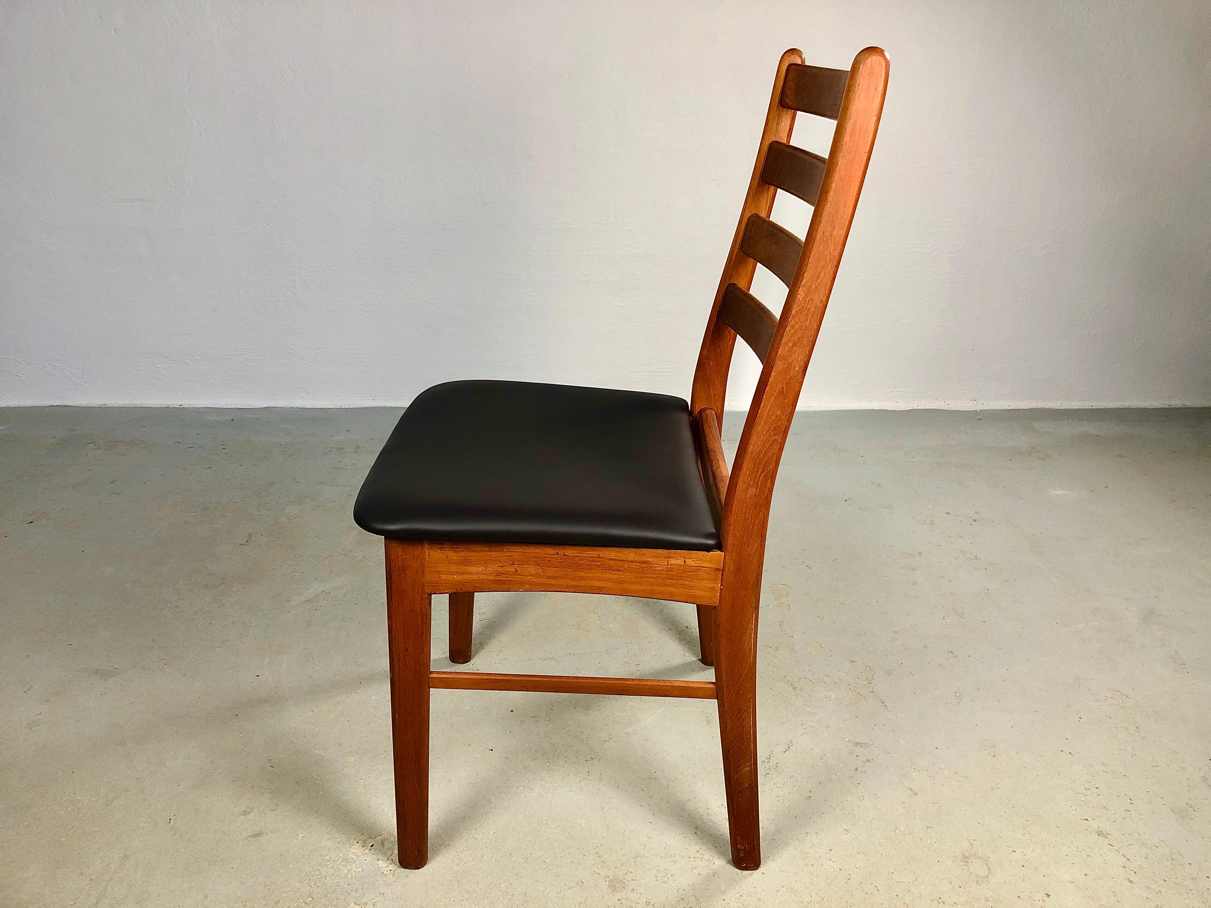 1970´s Four Danish Teak Dining Chairs with Leathered Seats by Korup Stolefabrik In Good Condition In Knebel, DK