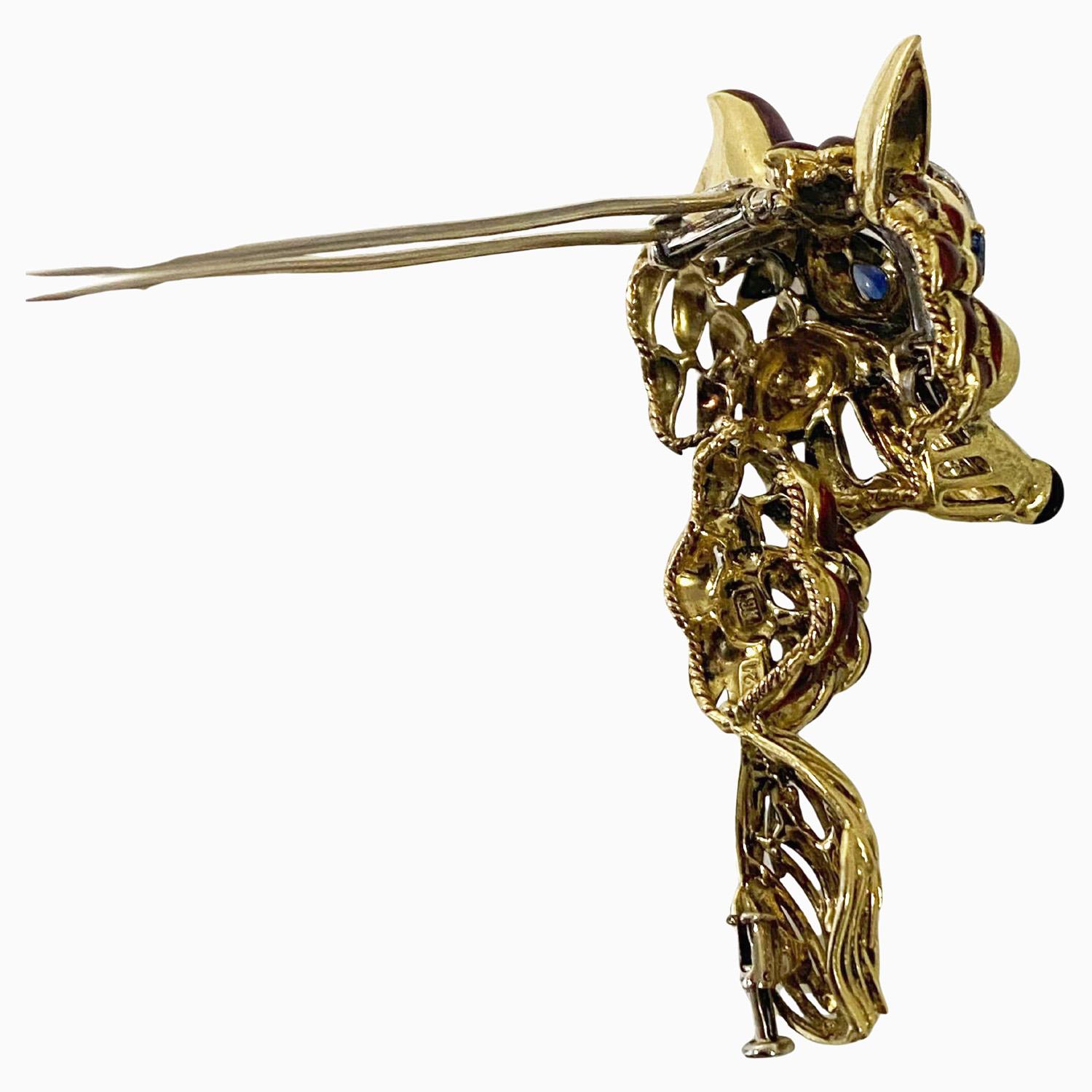 1970’ s Fox brooch 18K Diamonds Sapphires Enamel Spritzer & Fuhrmann For Sale 1
