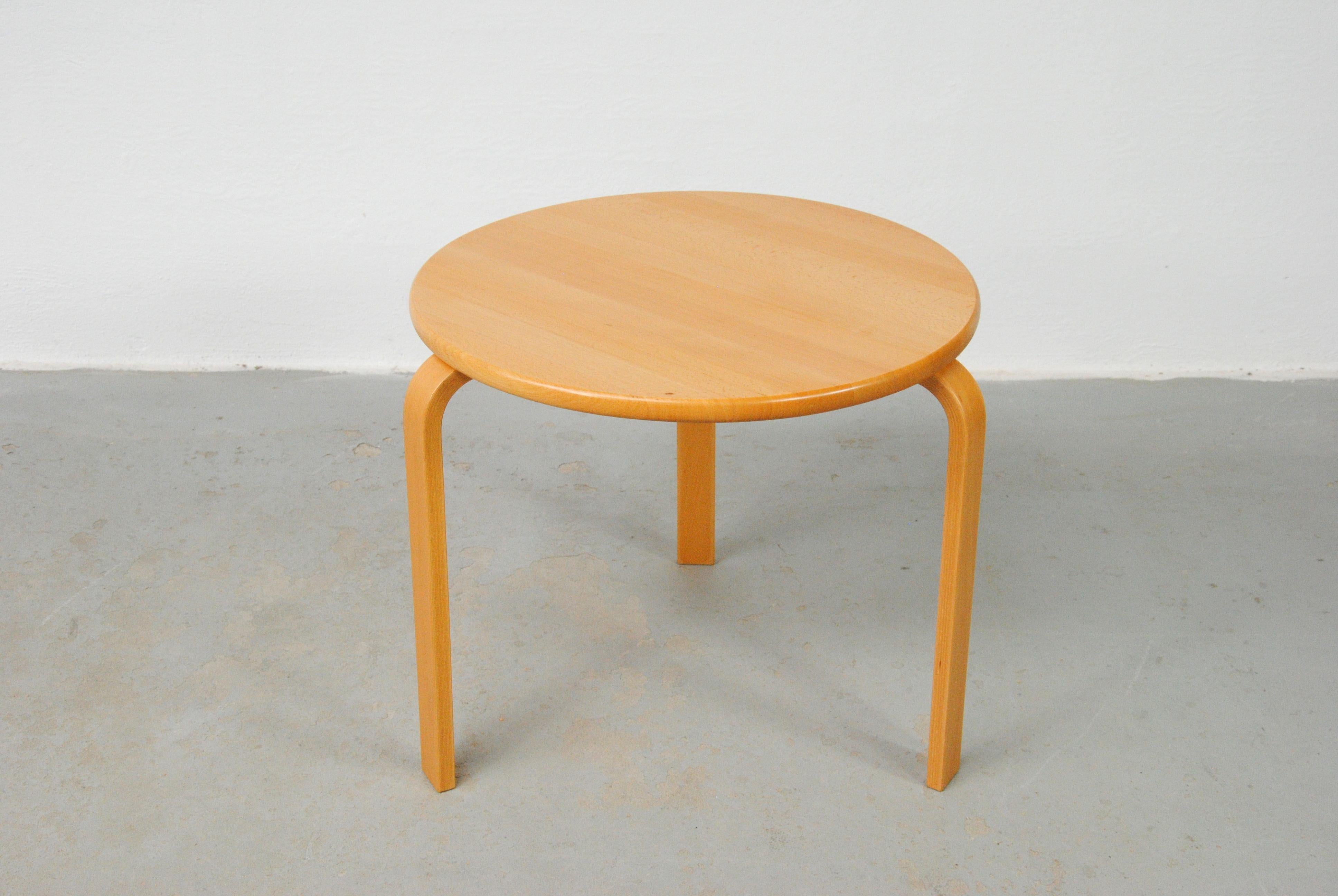 Scandinavian Modern 1970´s Fully Restored Danish Bent Silberg Stackable Beech Side Tables  For Sale