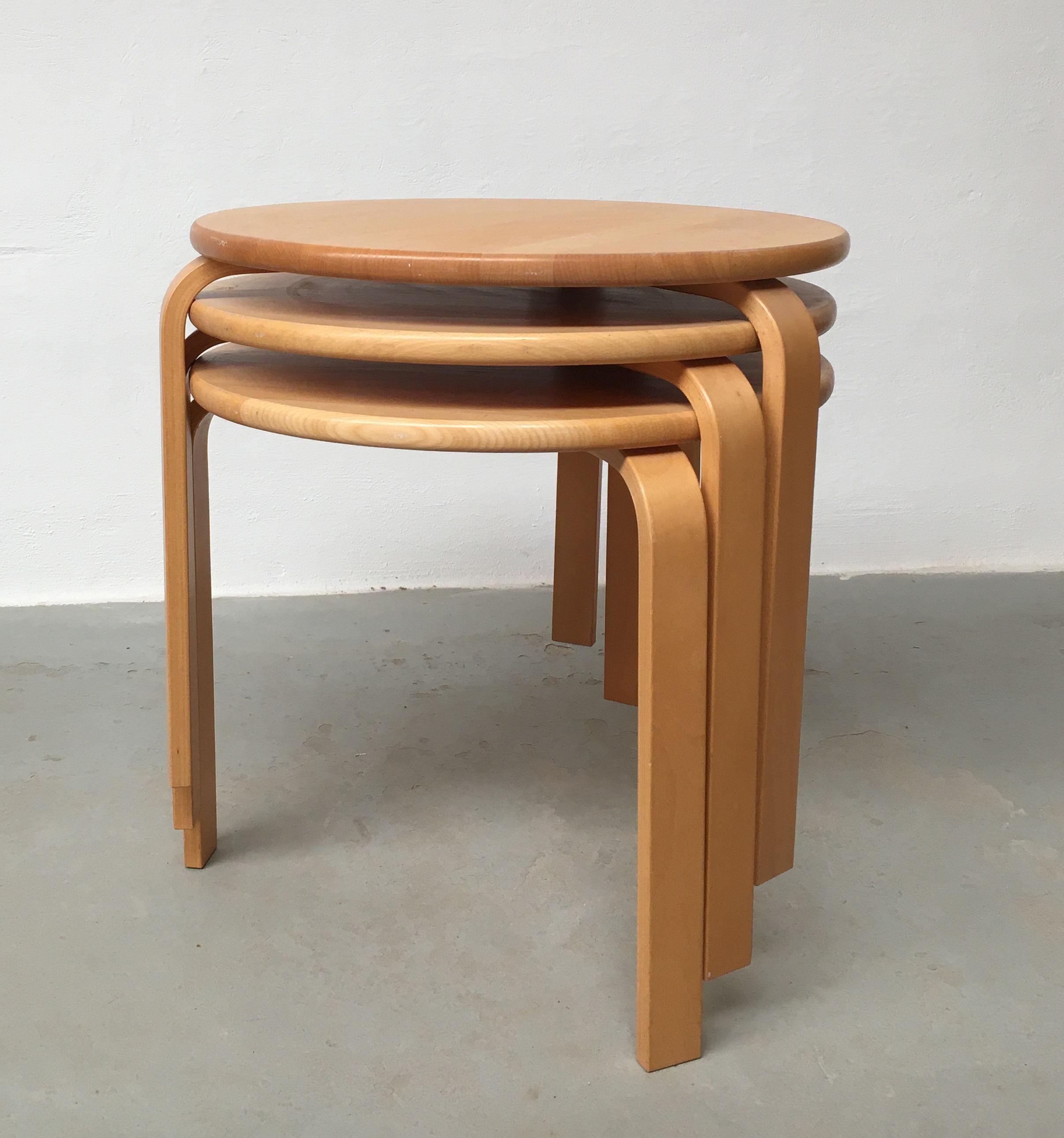 1970´s Fully Restored Danish Bent Silberg Stackable Beech Side Tables  For Sale 4