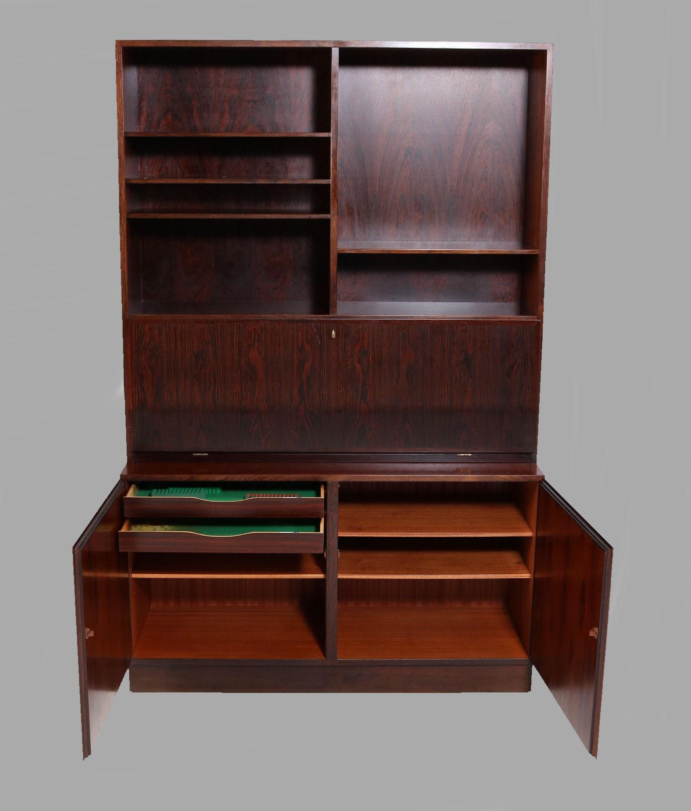 1970s Omann Jun Refinished Rosewood Shelving Unit / Bureau  In Good Condition In Knebel, DK