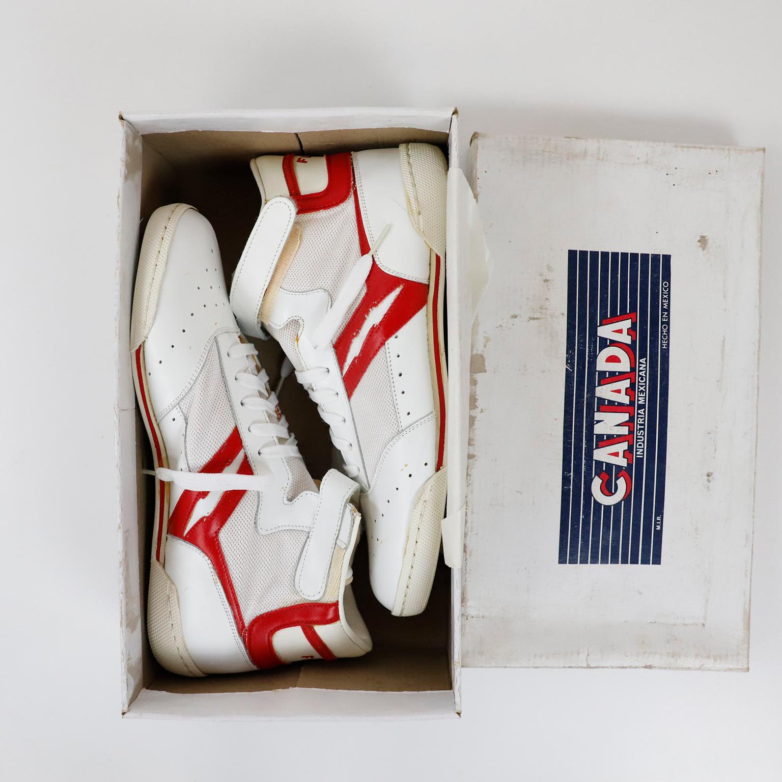 We offer this unique pair of never used Canada sneakers with original box, circa 1970
About Canada:
Canada was a very successful Mexican shoes and sneakers brand, during the 1970s and 1980s.
In the book Shoe Dog, in which Phil Knight, the